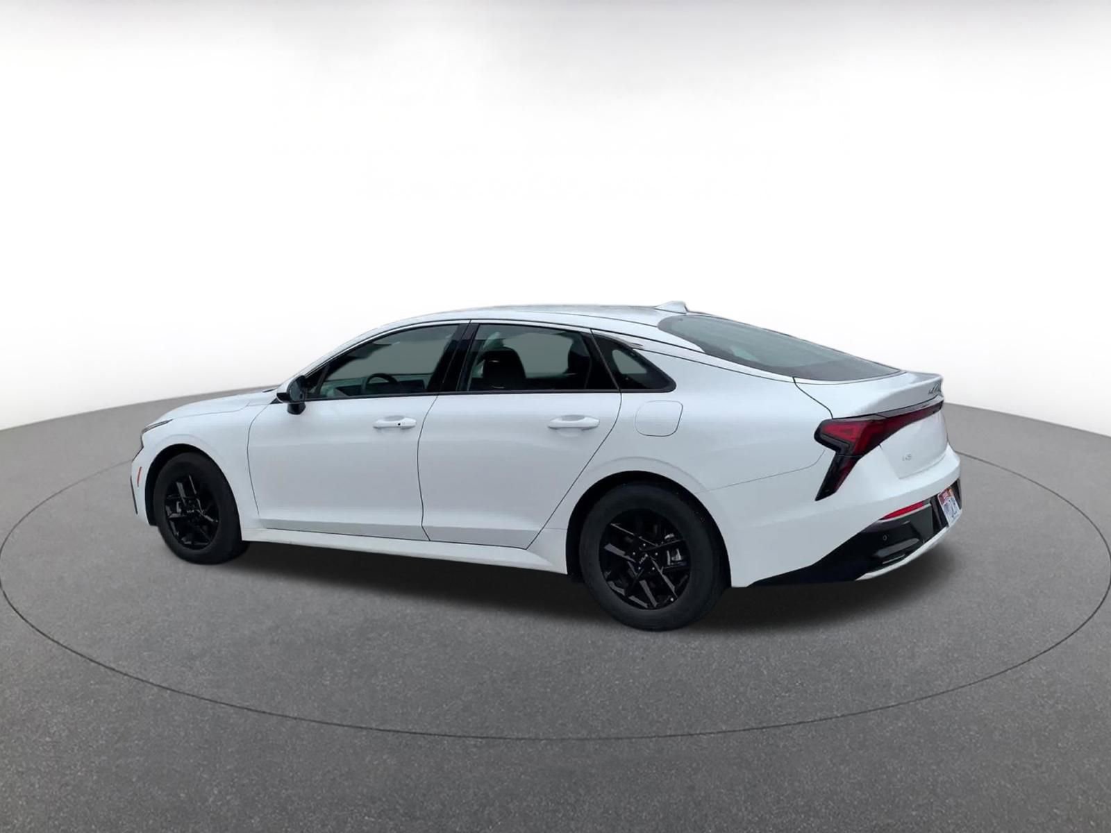 Thumbnail: 2025 Kia K5 - 10