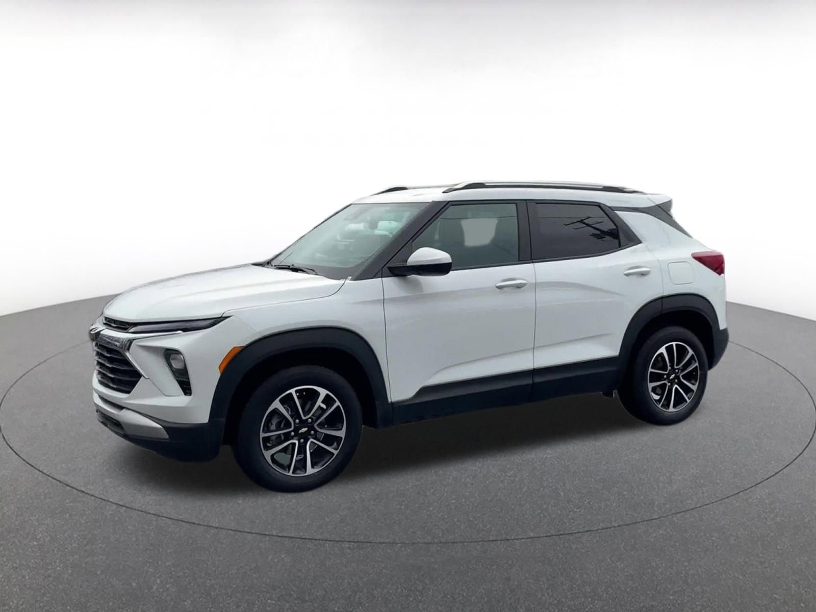 Thumbnail: 2025 Chevrolet TrailBlazer - 8