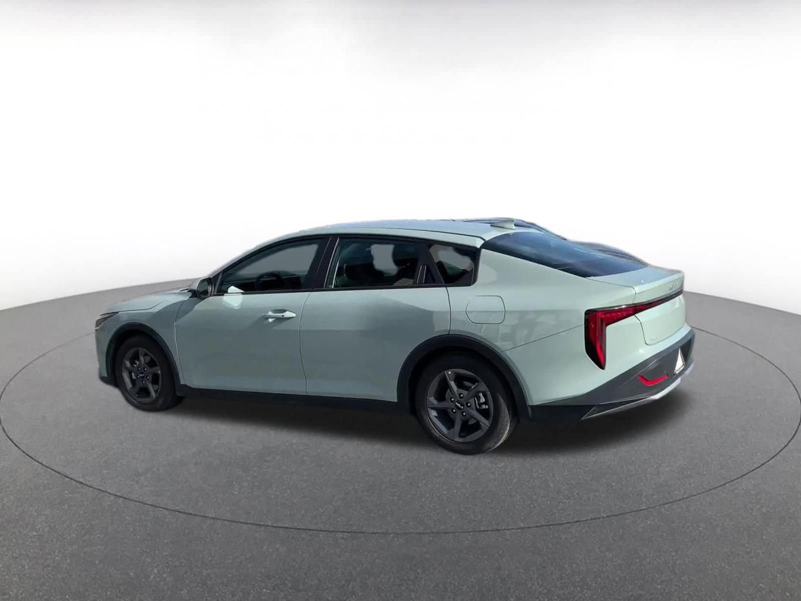 Thumbnail: 2025 Kia K4 - 10