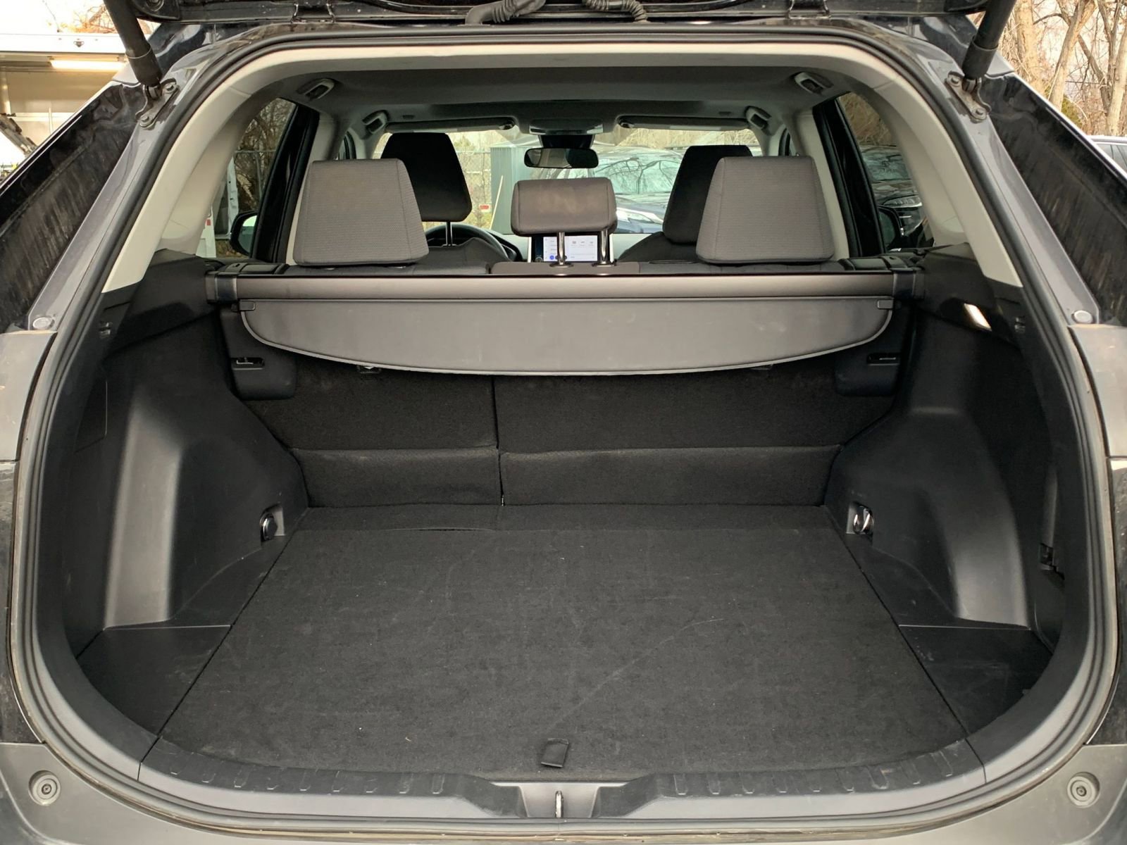 Thumbnail: 2025 Toyota RAV4 - 31