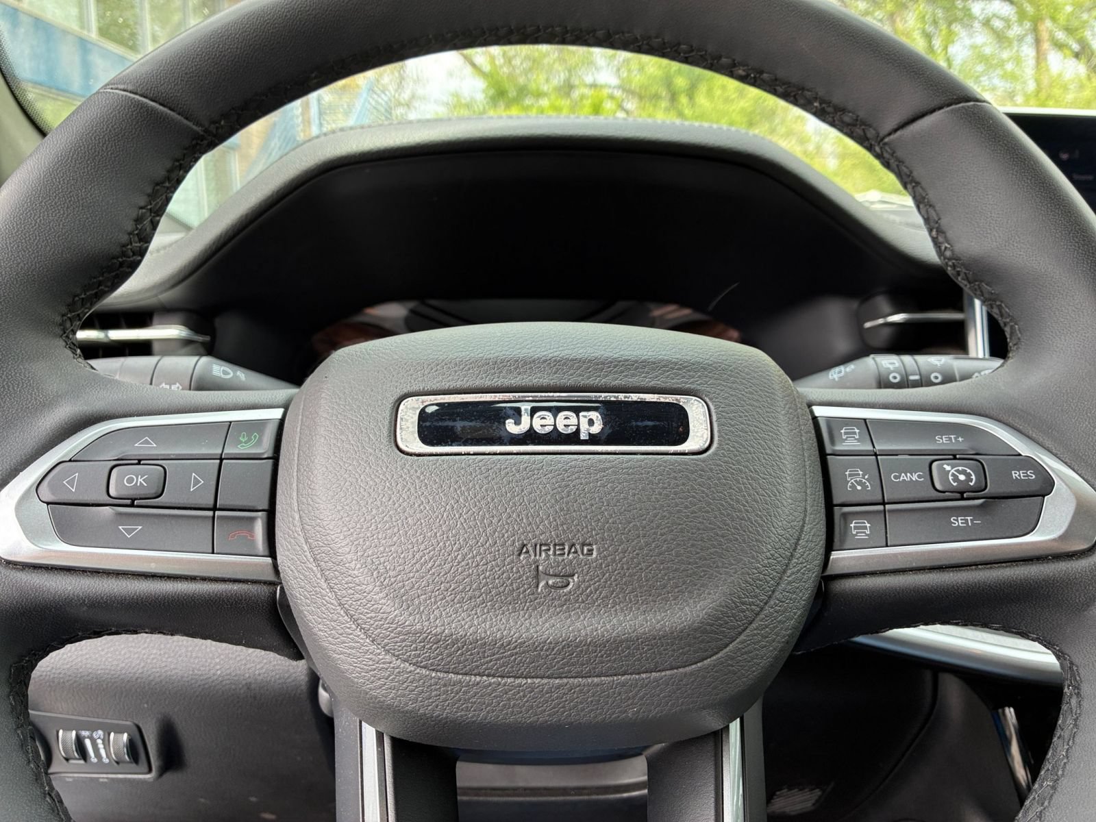 Thumbnail: 2025 Jeep Compass - 24