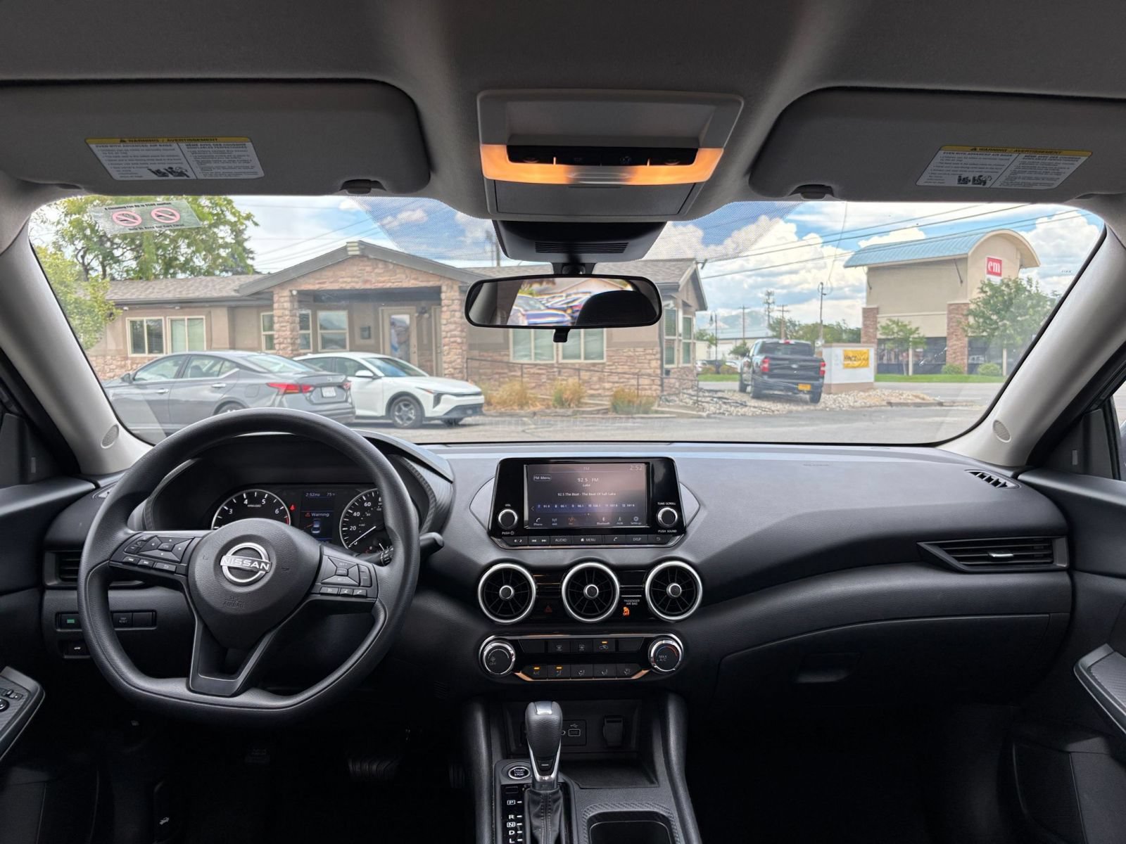 Thumbnail: 2025 Nissan Sentra - 31