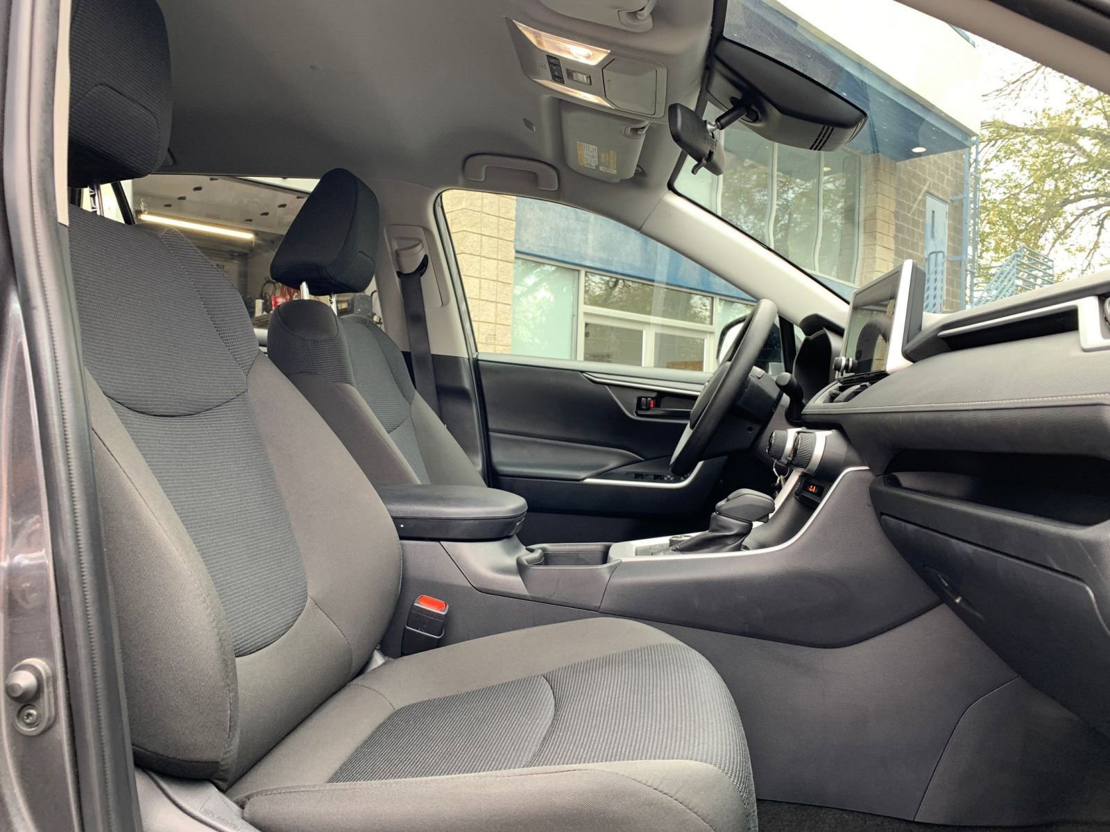 Thumbnail: 2025 Toyota RAV4 - 35