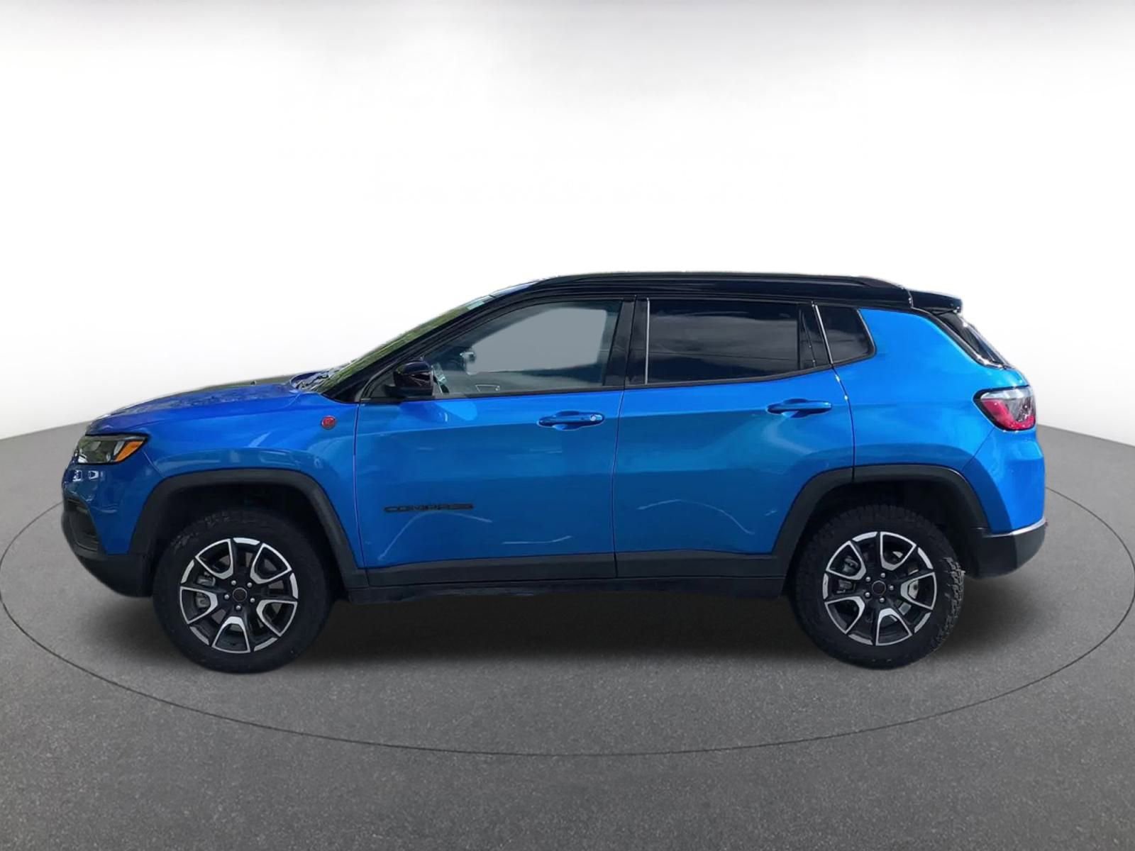 Thumbnail: 2025 Jeep Compass - 9
