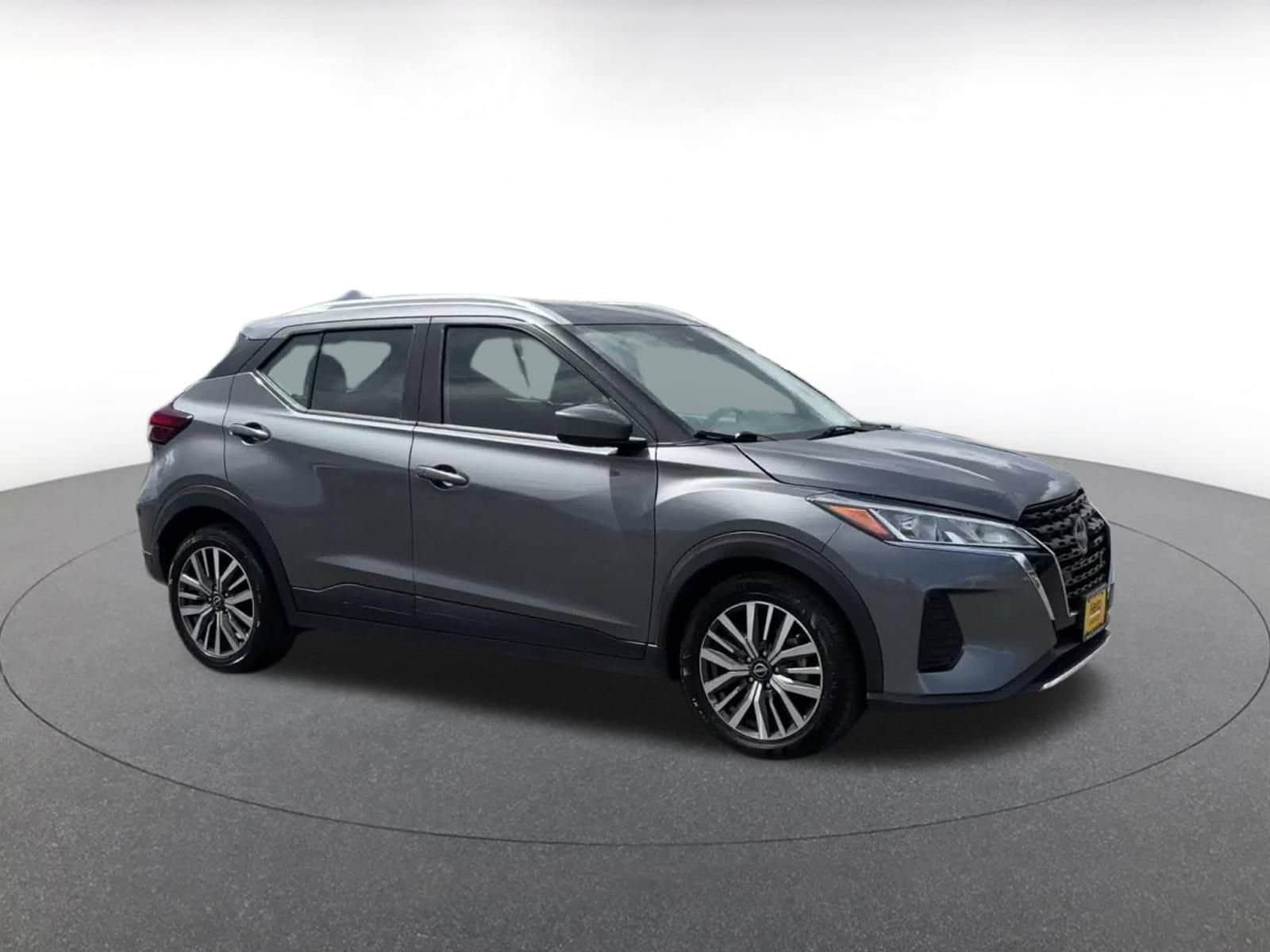 Thumbnail: 2024 Nissan Kicks - 2