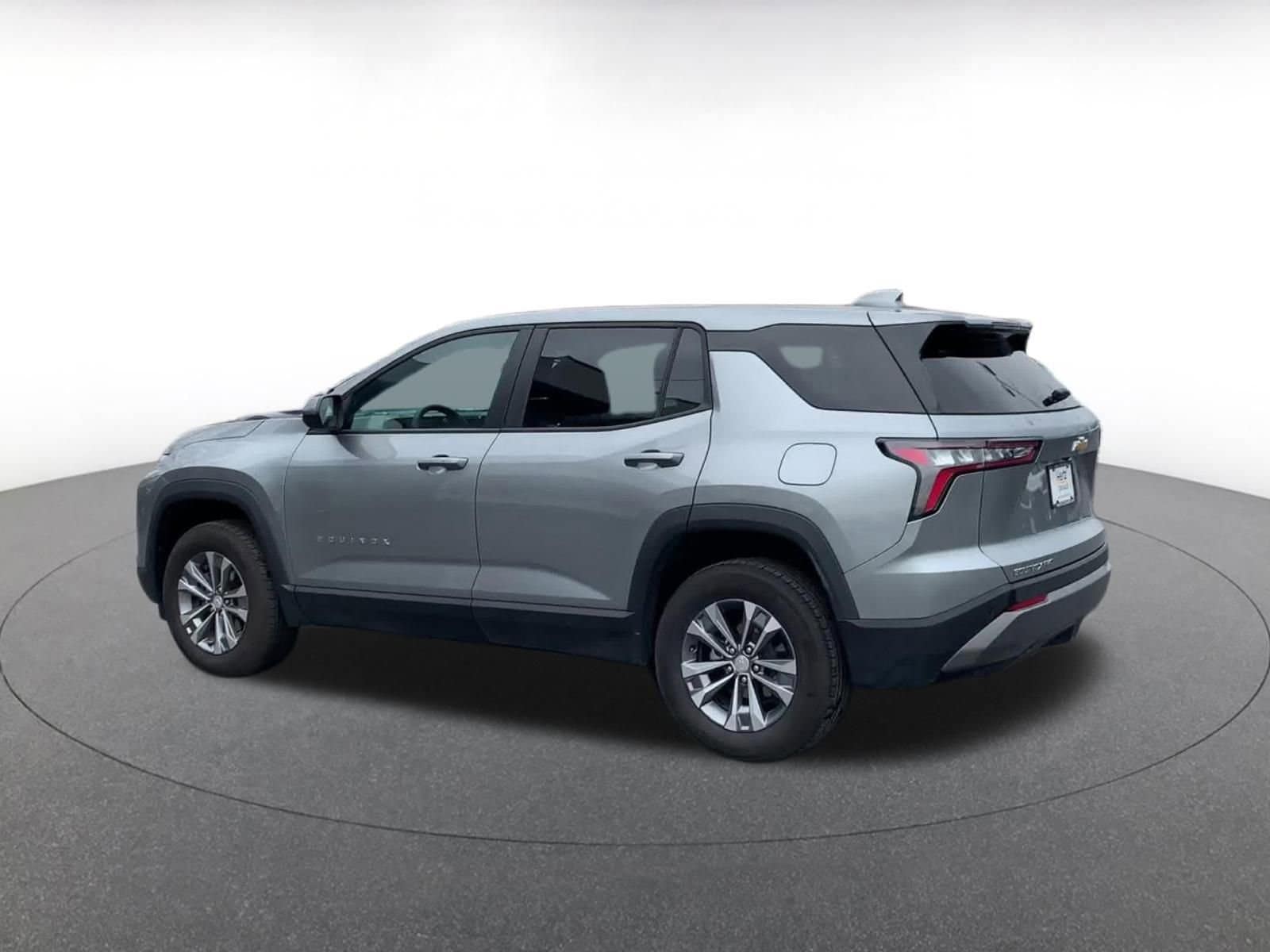 Thumbnail: 2025 Chevrolet Equinox - 10