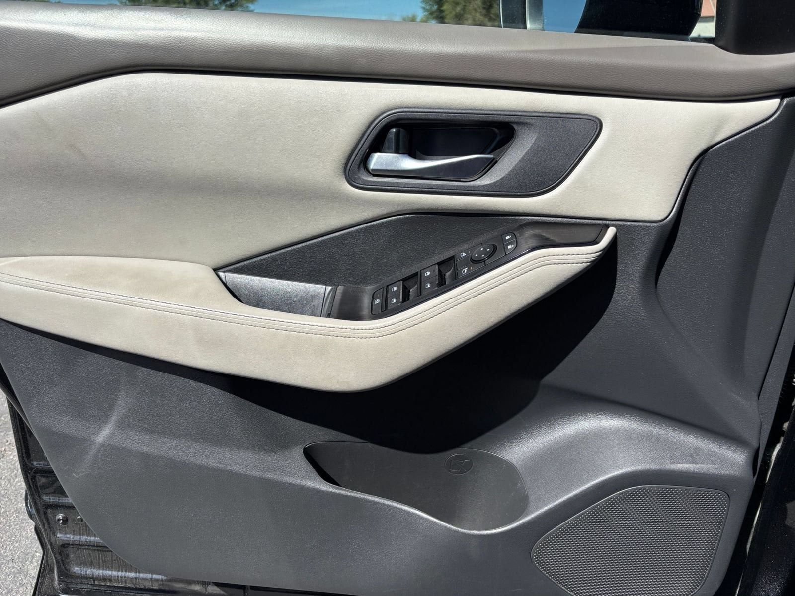 Thumbnail: 2025 Nissan Rogue - 18
