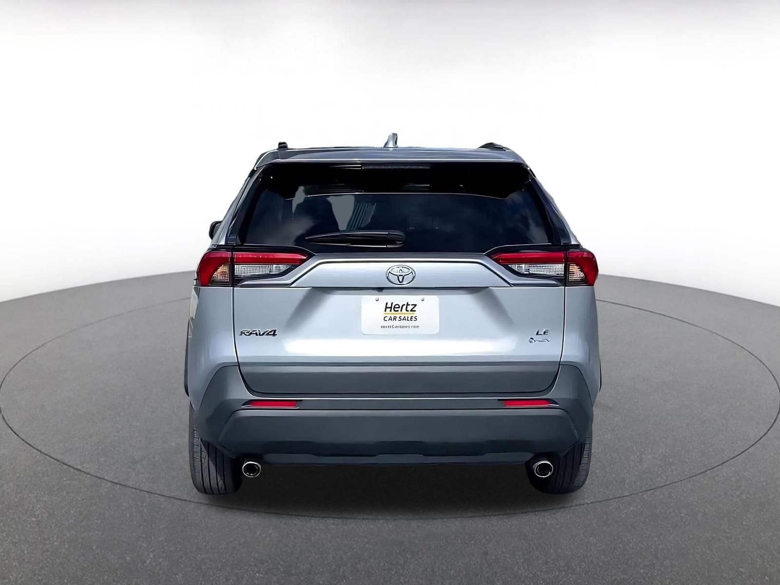 Thumbnail: 2025 Toyota RAV4 - 12