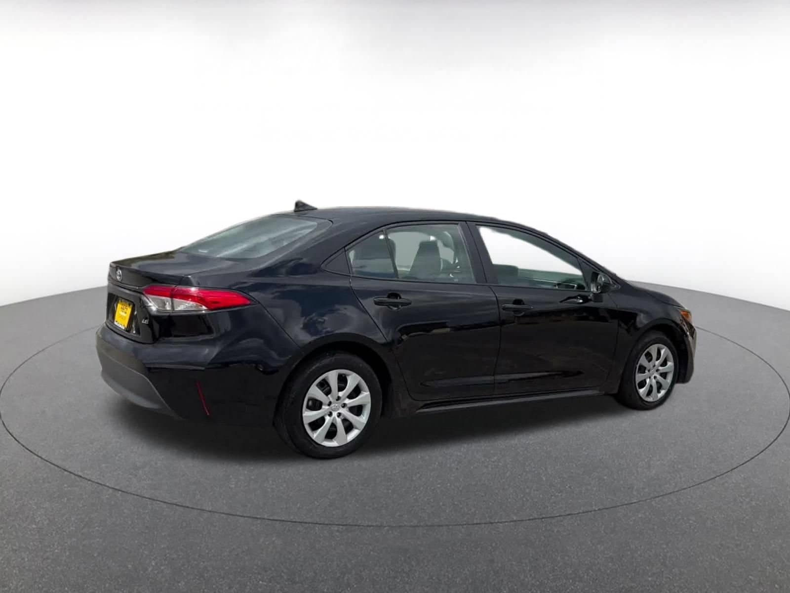 Thumbnail: 2025 Toyota Corolla - 14