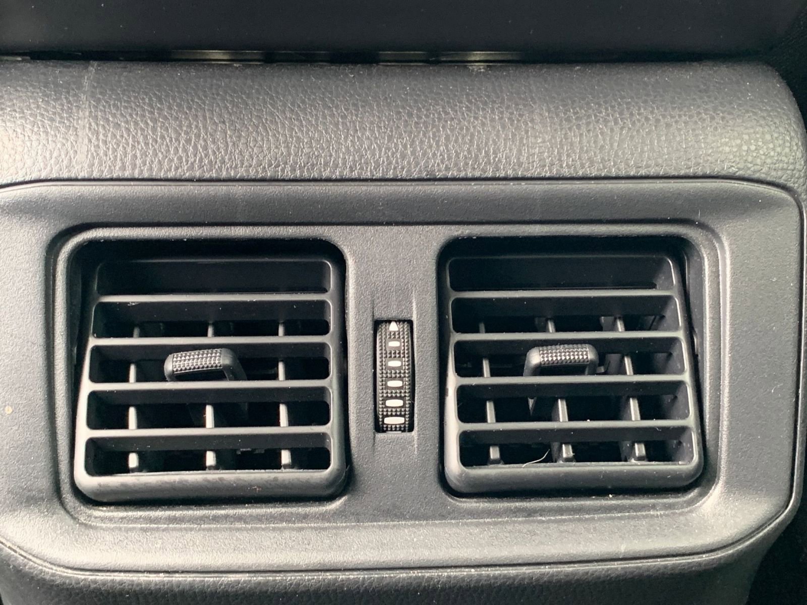 Thumbnail: 2025 Toyota RAV4 - 23