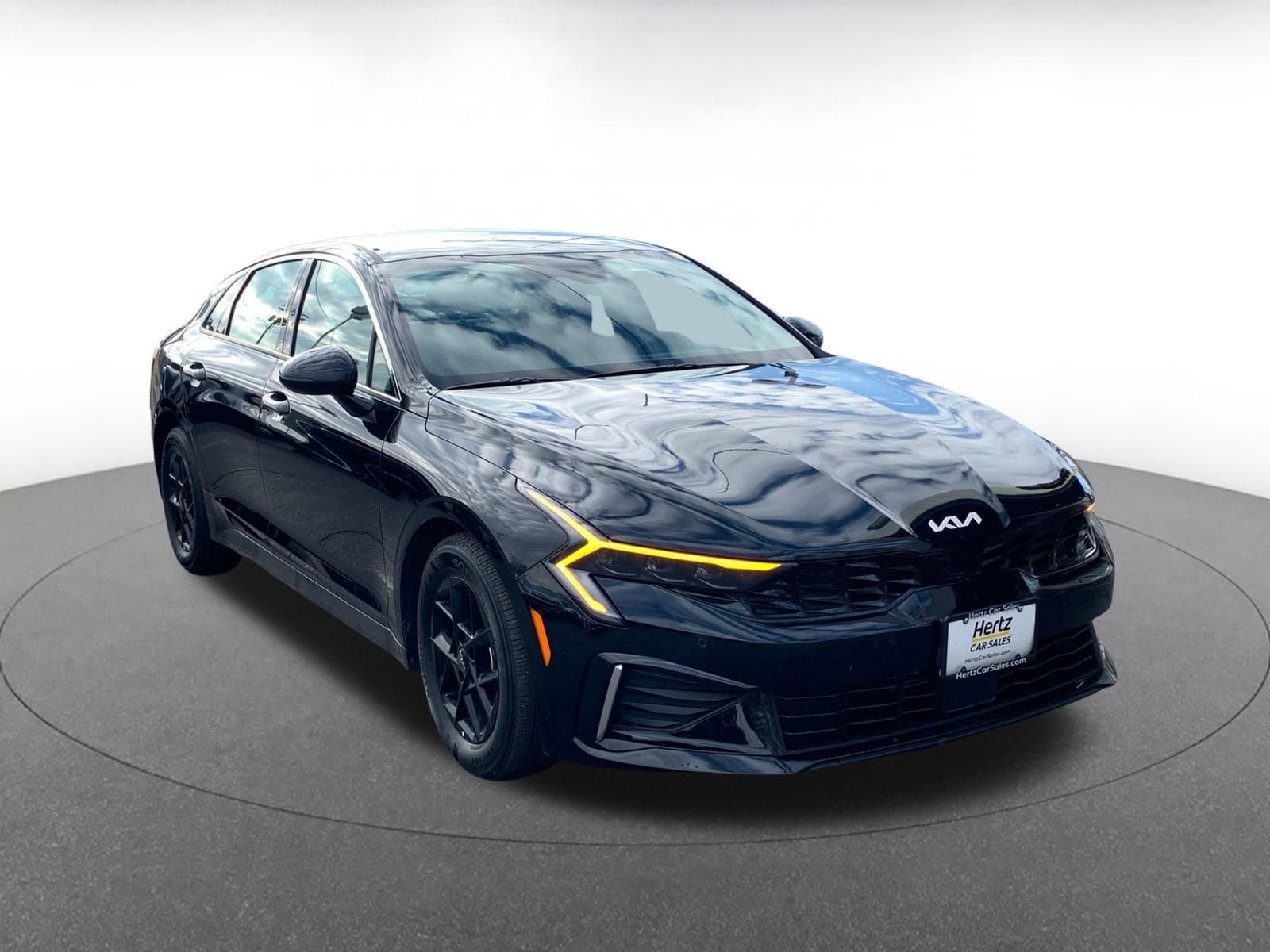 Thumbnail: 2025 Kia K5 - 1