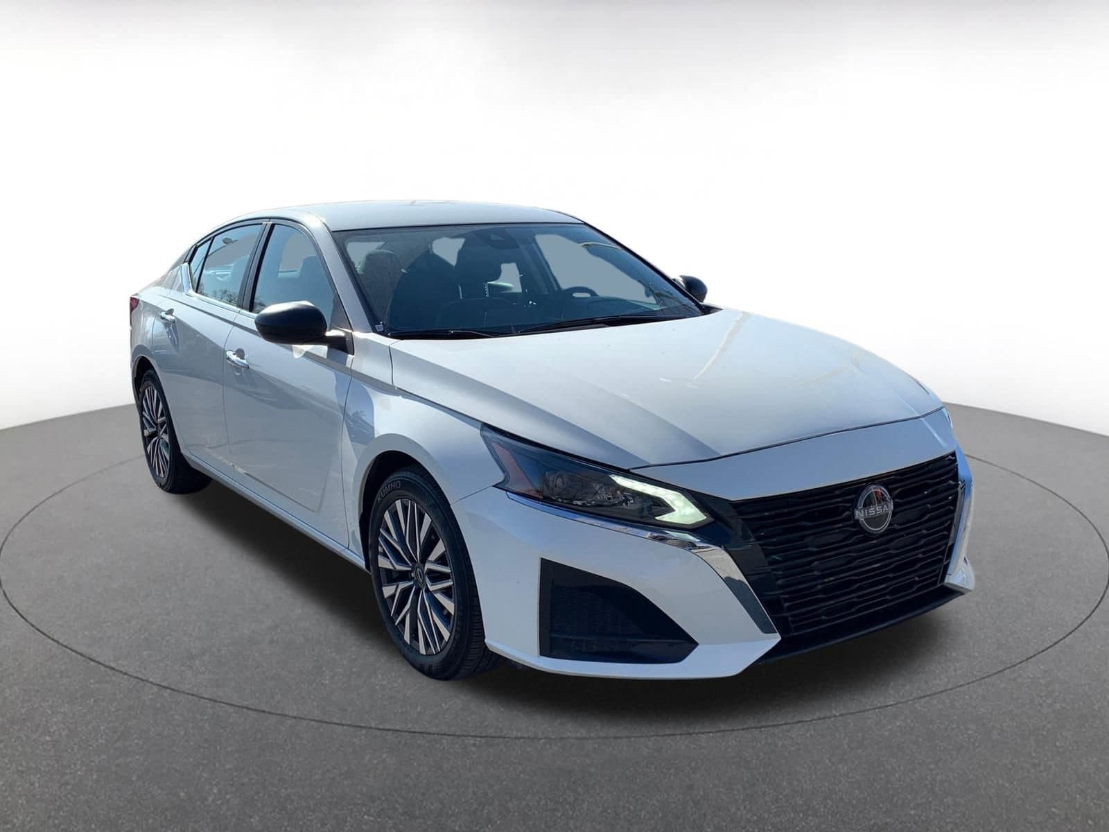 Thumbnail: 2025 Nissan Altima - 1