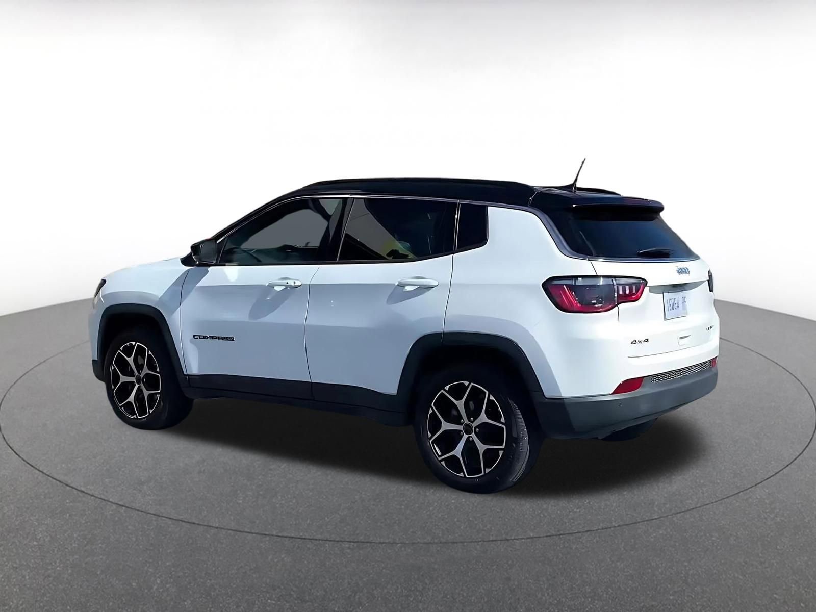 Thumbnail: 2025 Jeep Compass - 10