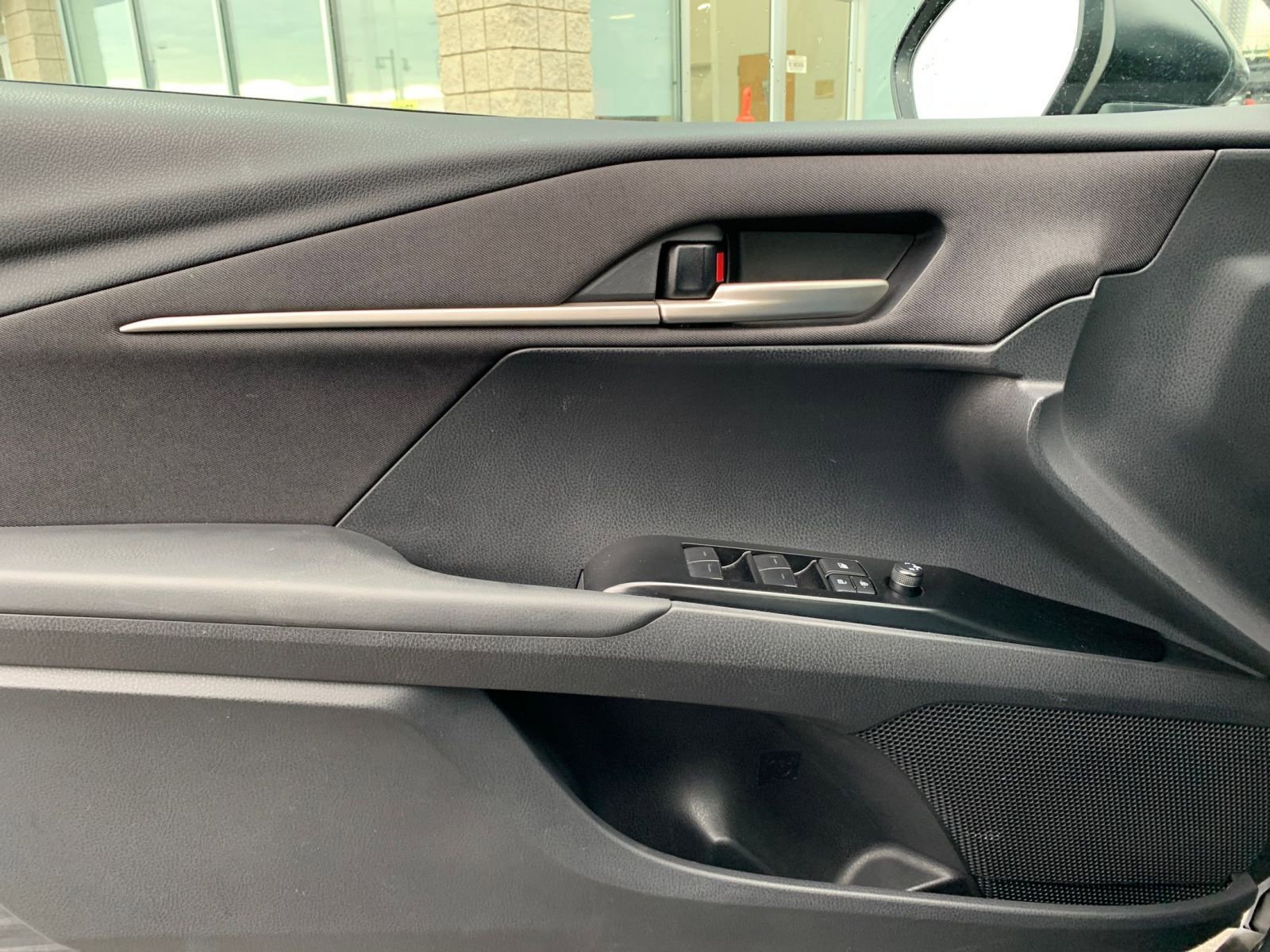 Thumbnail: 2025 Toyota Camry - 20