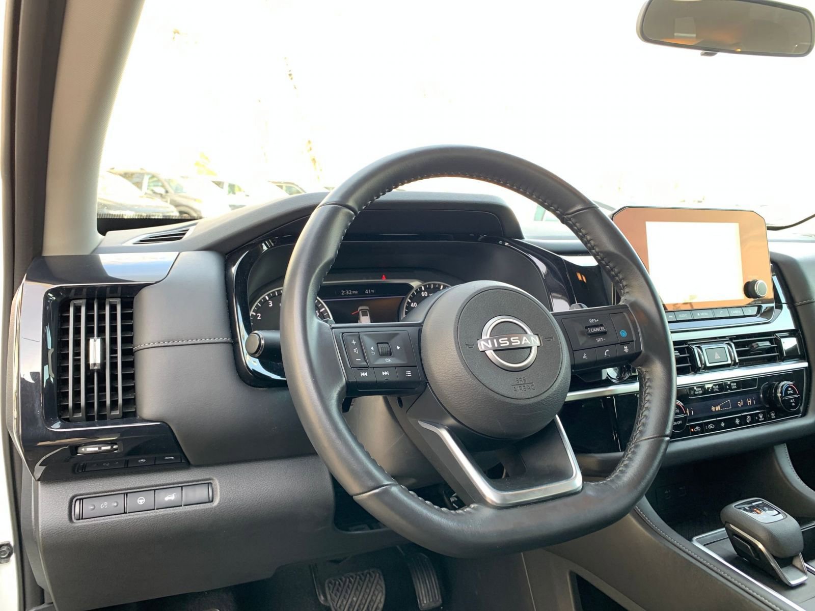 Thumbnail: 2025 Nissan Pathfinder - 34