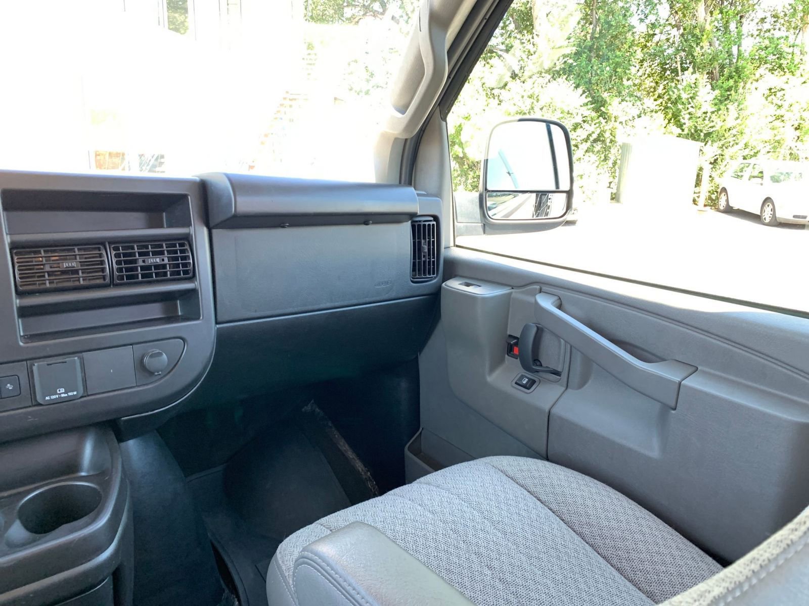 Thumbnail: 2024 Chevrolet Express - 34