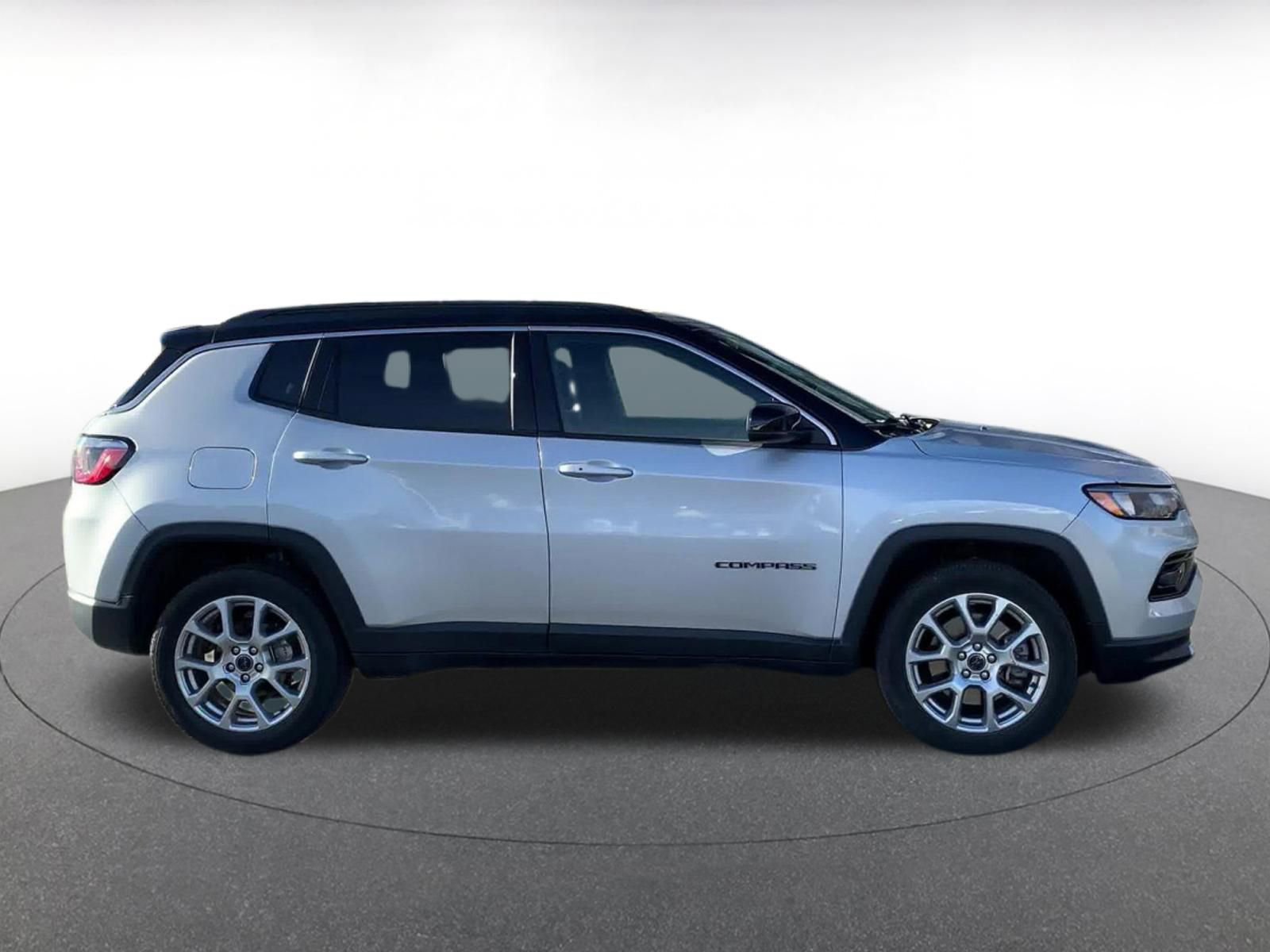 Thumbnail: 2025 Jeep Compass - 16