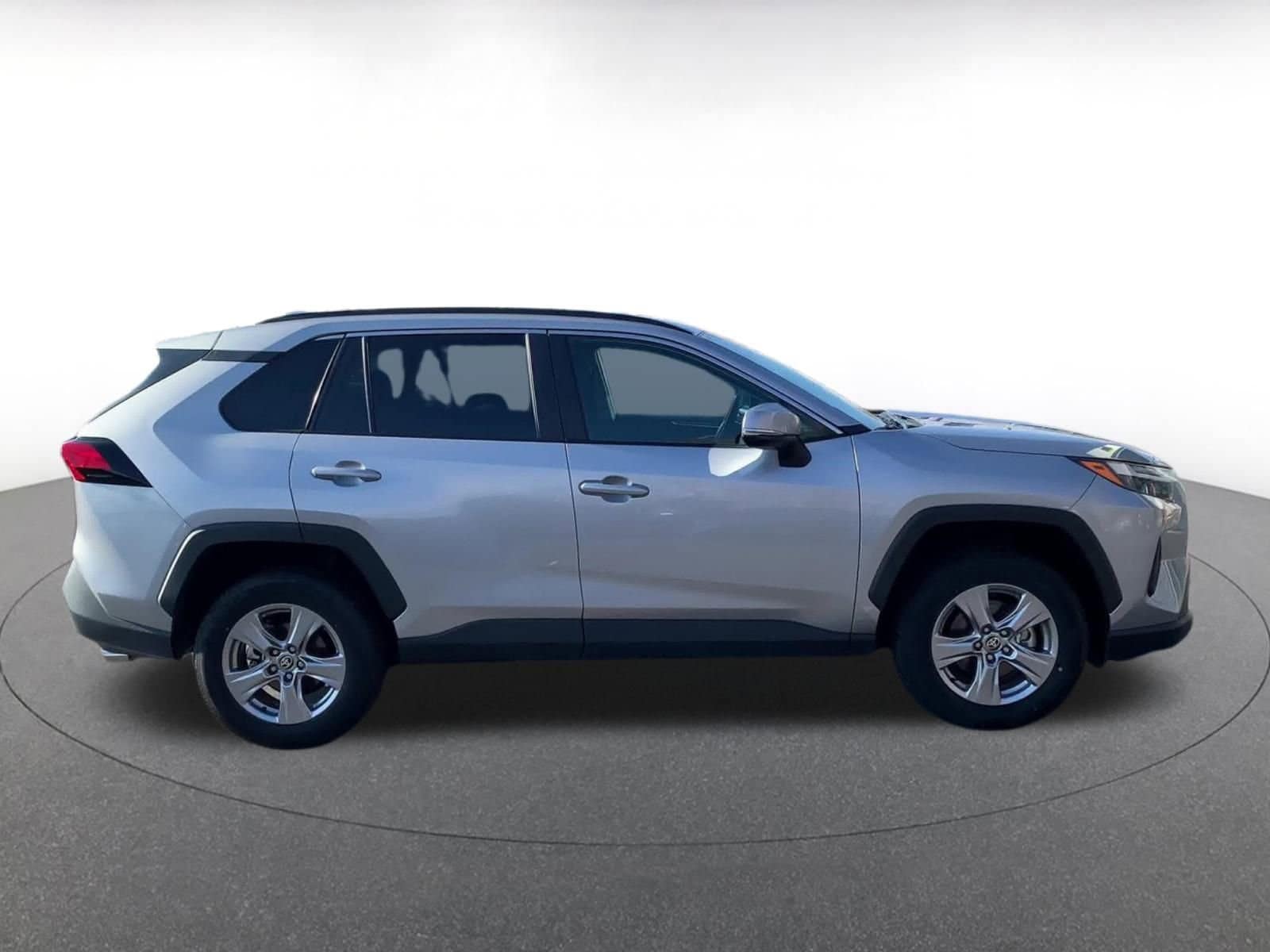 Thumbnail: 2025 Toyota RAV4 - 16