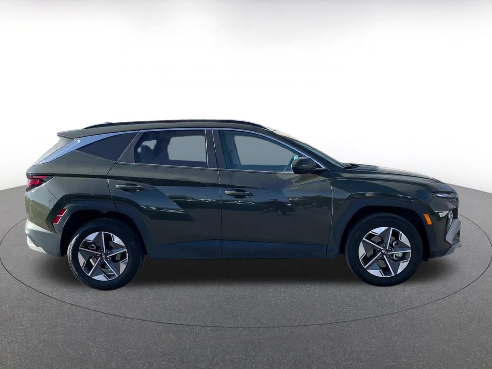 Thumbnail: 2025 Hyundai Tucson - 16