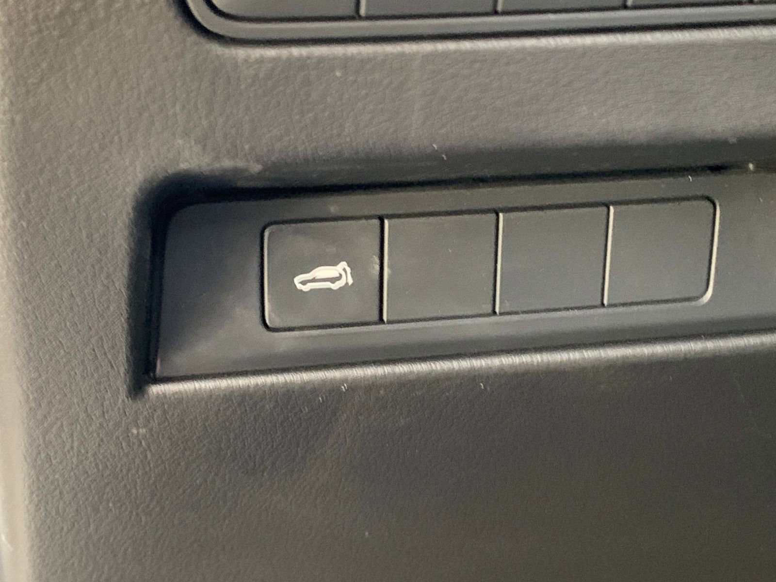 Thumbnail: 2025 Mazda CX-90 - 24