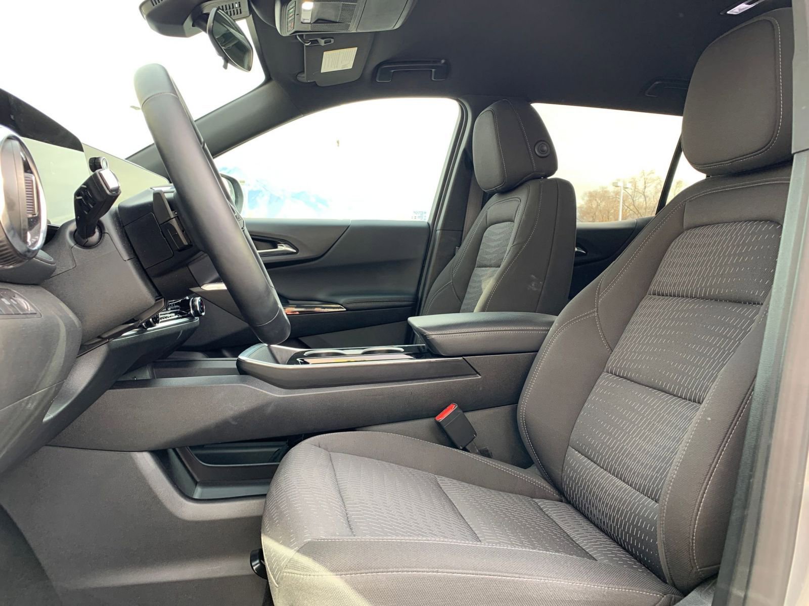 Thumbnail: 2025 Chevrolet Equinox - 25