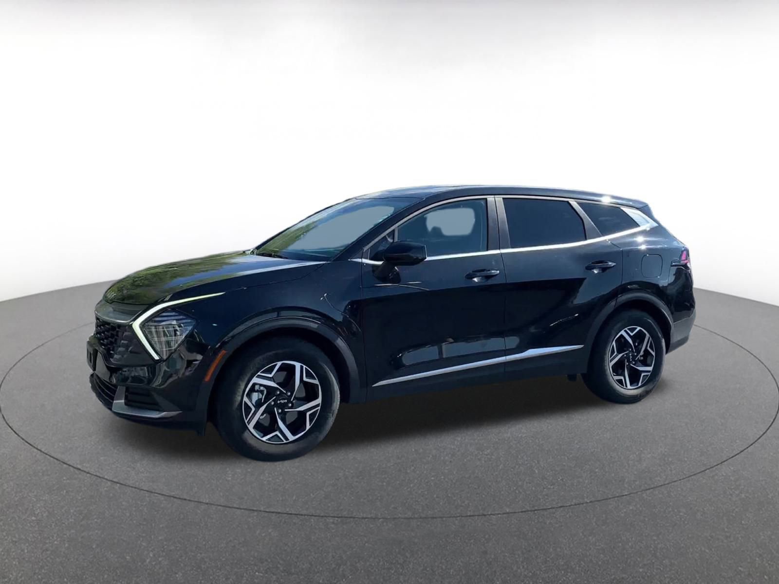 Thumbnail: 2025 Kia Sportage - 8