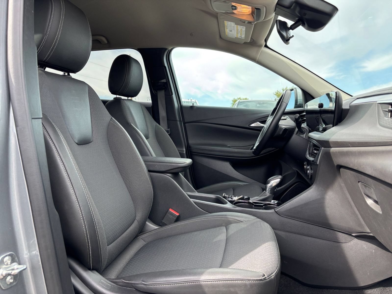 2025 Buick Encore GX Preferred - Photo 35