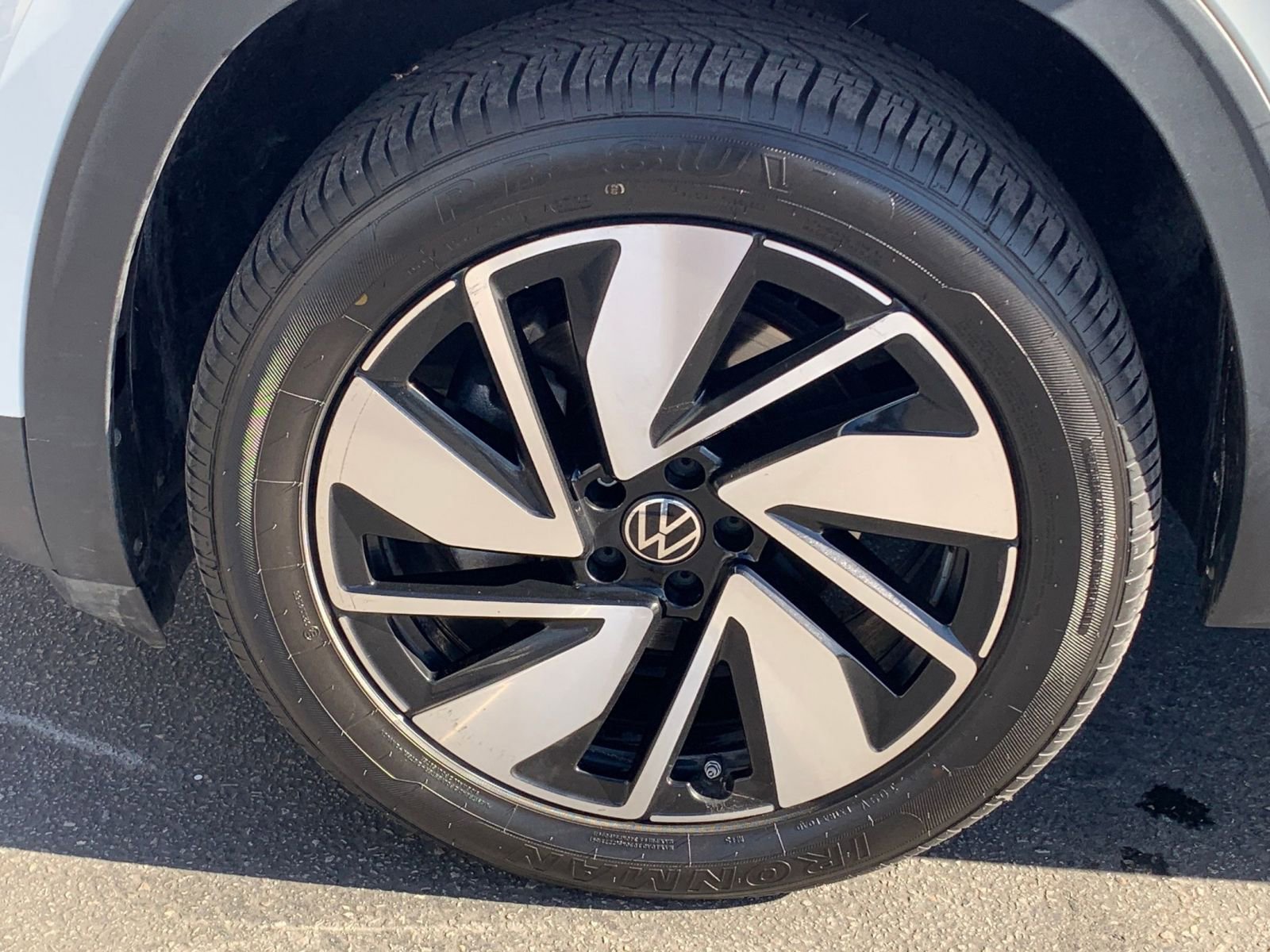 Thumbnail: 2024 Volkswagen Atlas - 33