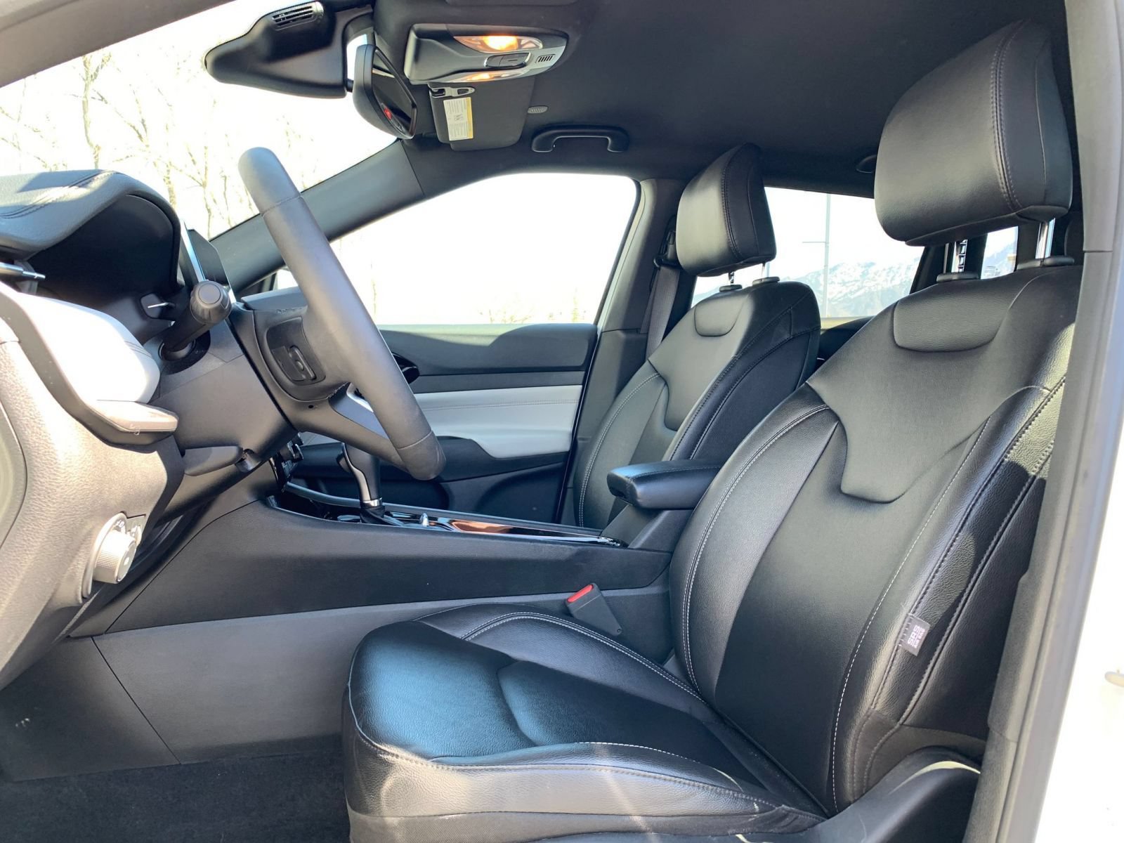 Thumbnail: 2025 Jeep Compass - 27