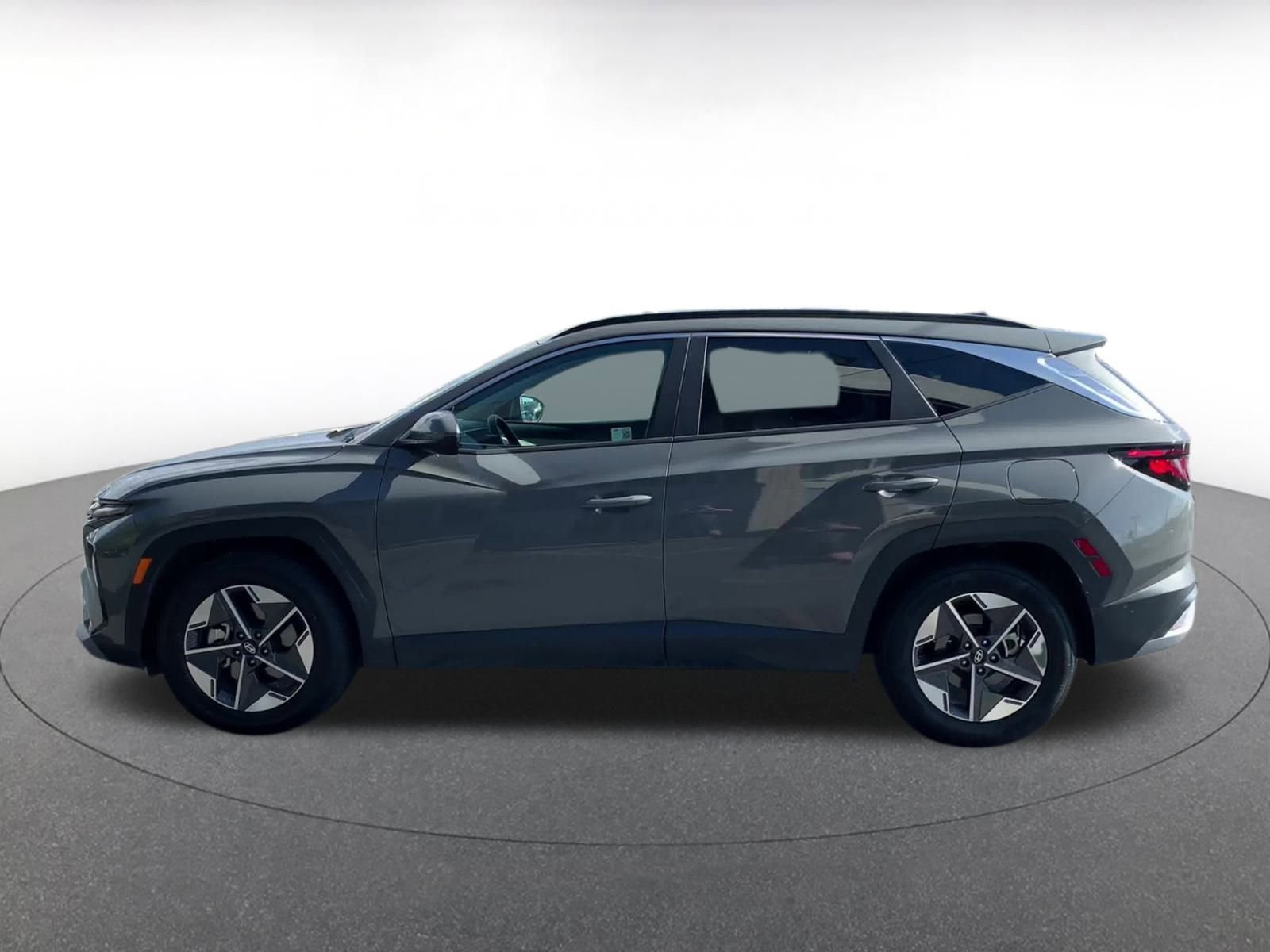 Thumbnail: 2025 Hyundai Tucson - 9