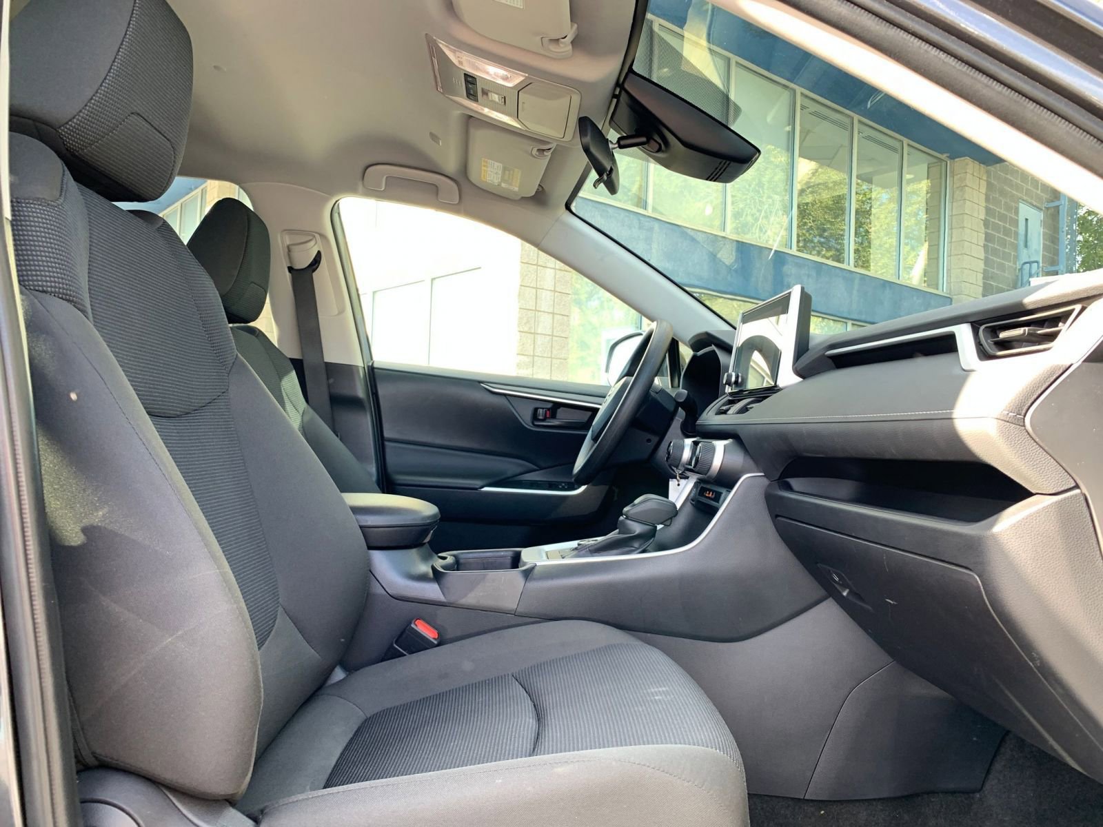 Thumbnail: 2025 Toyota RAV4 - 35