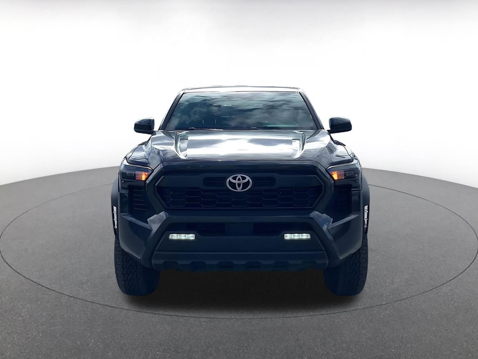 Thumbnail: 2025 Toyota Tacoma - 4