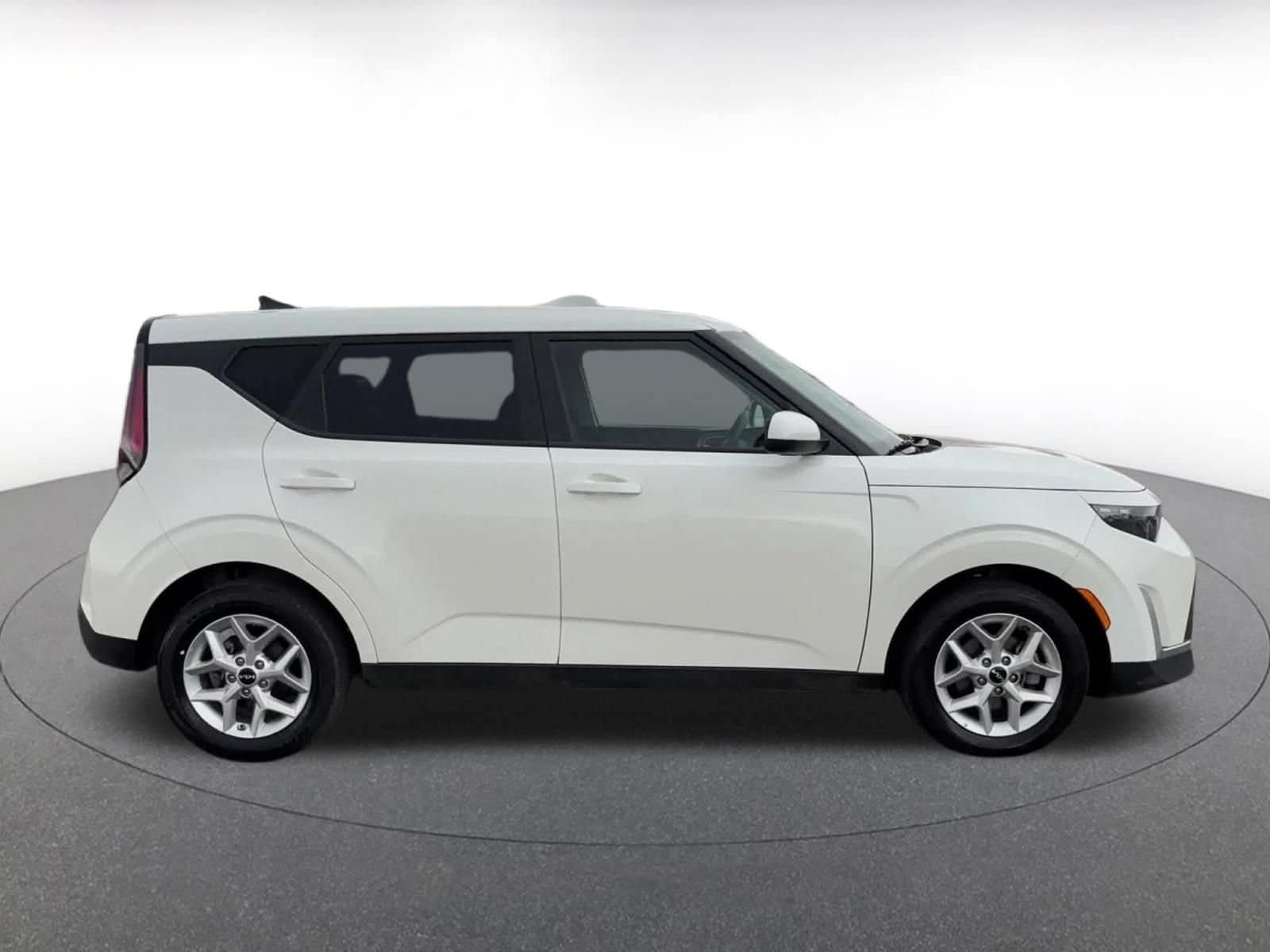 Thumbnail: 2025 Kia Soul - 15