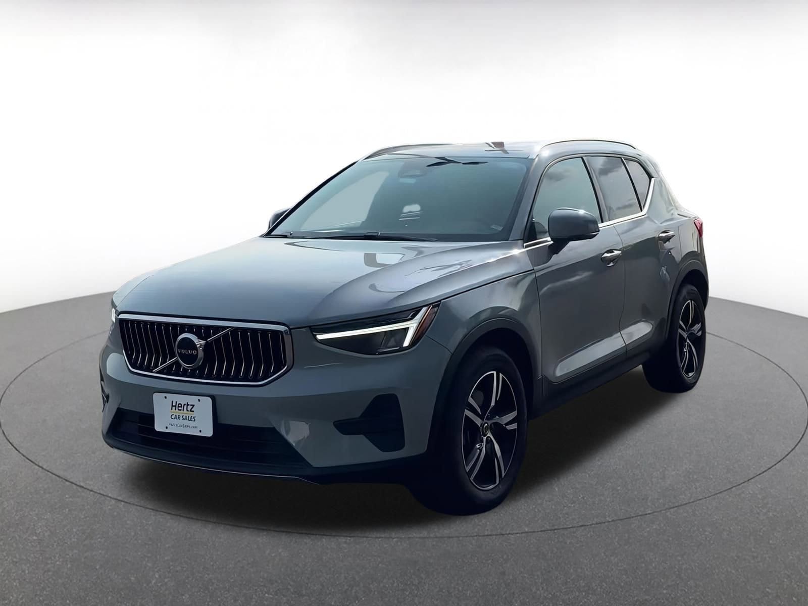 Thumbnail: 2024 Volvo XC40 - 7