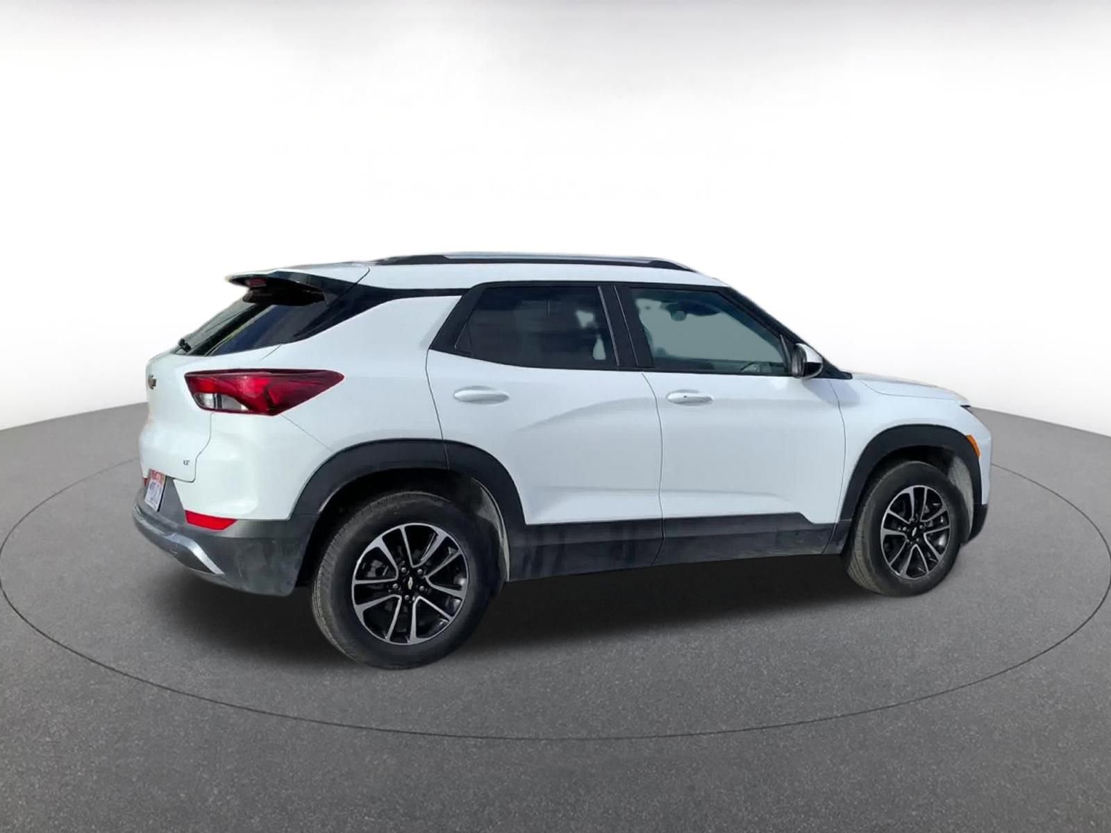 Thumbnail: 2025 Chevrolet TrailBlazer - 15