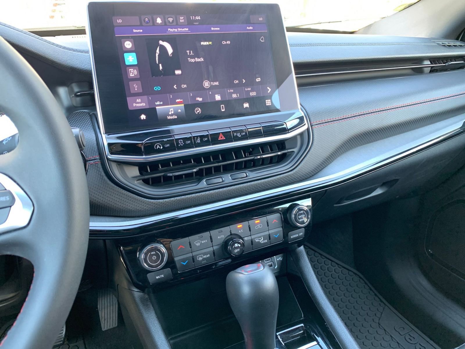 Thumbnail: 2025 Jeep Compass - 18