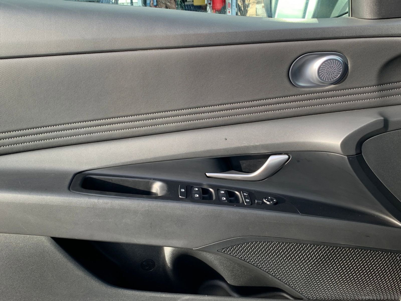 Thumbnail: 2025 Hyundai Elantra - 18