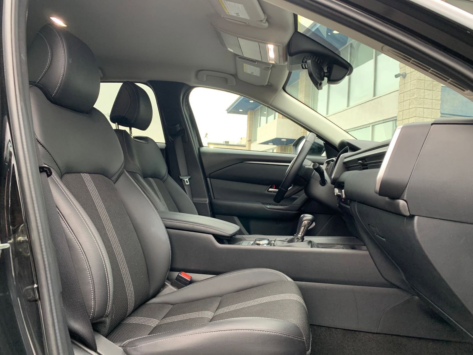 Thumbnail: 2025 Mazda CX-50 - 35