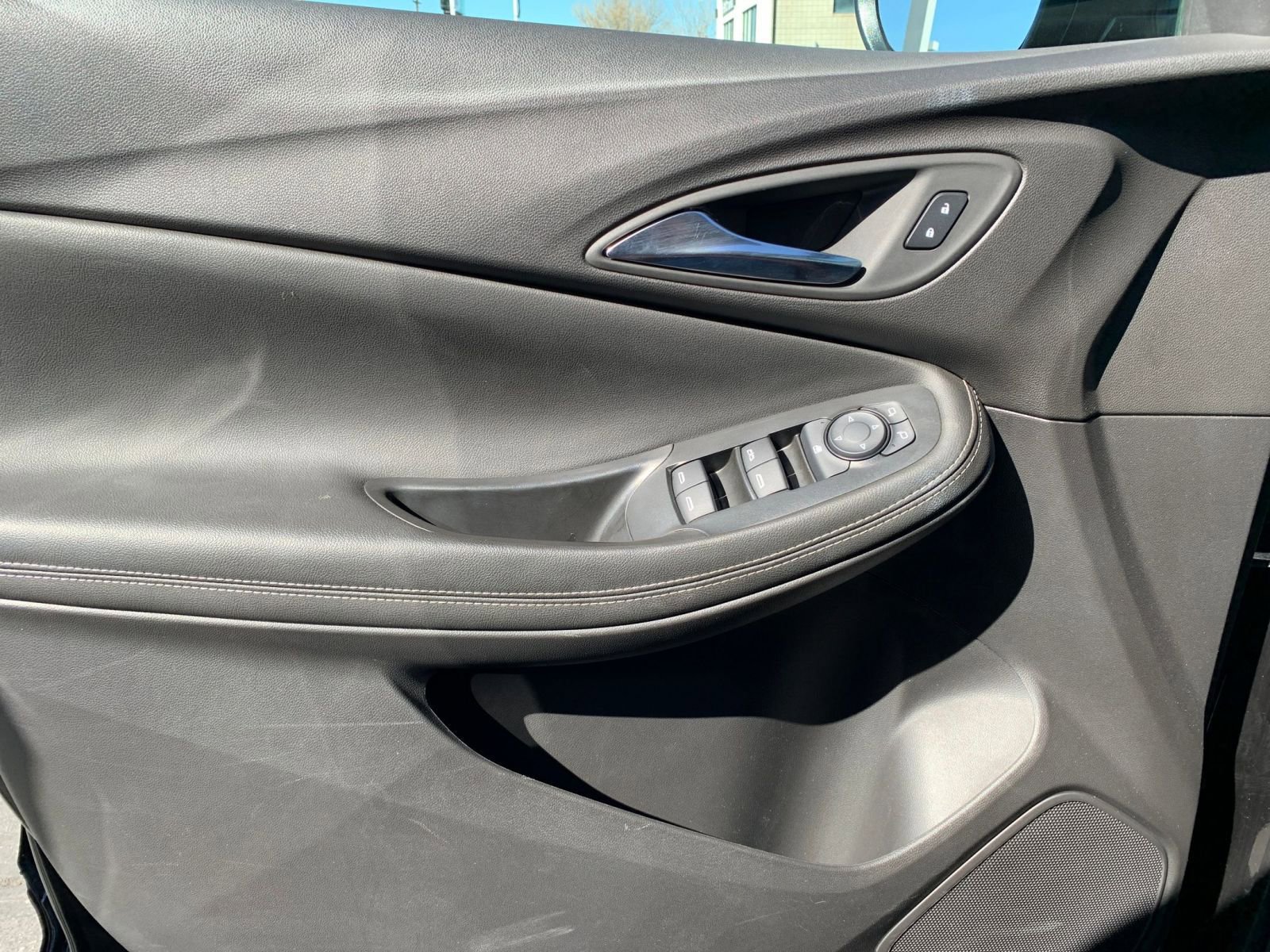 Thumbnail: 2025 Buick Encore GX - 18