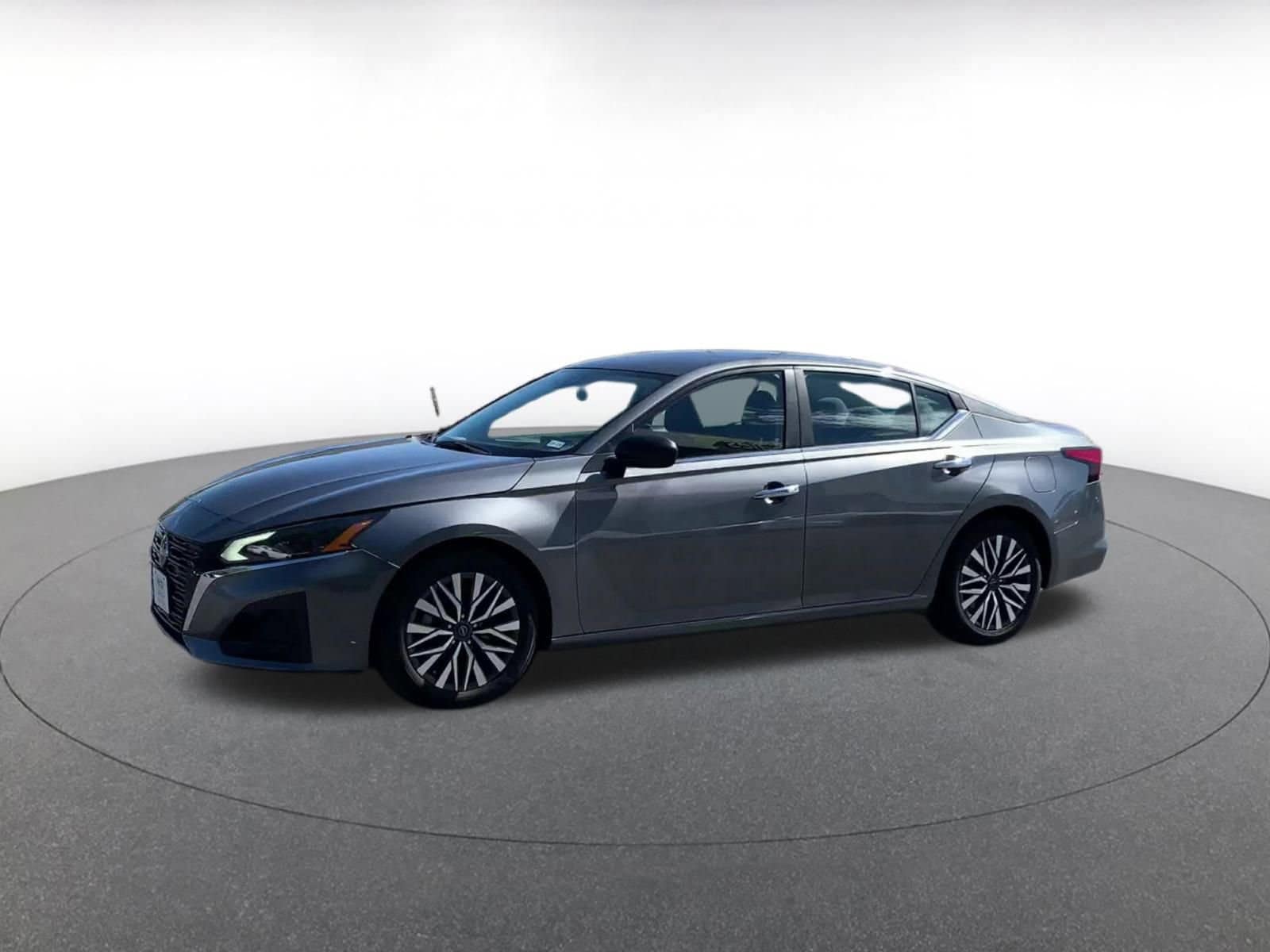 Thumbnail: 2024 Nissan Altima - 8