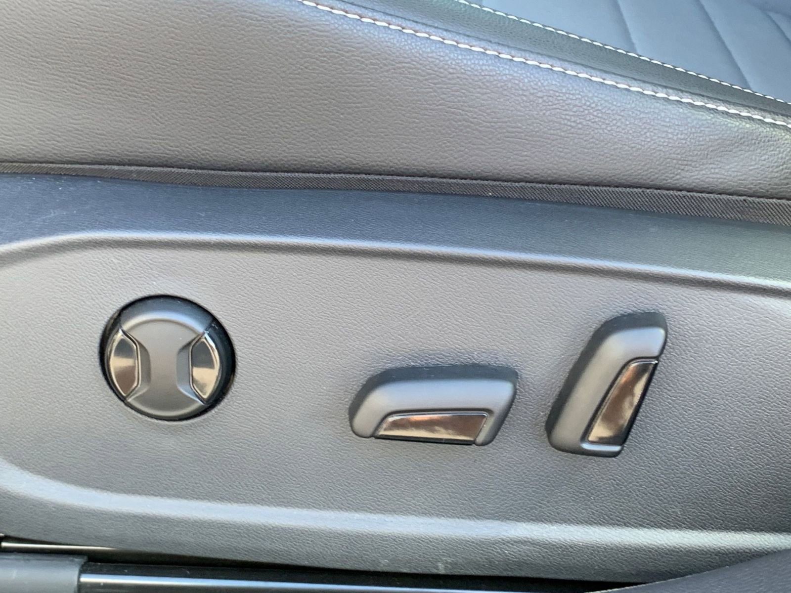 Thumbnail: 2025 Volkswagen Jetta - 23