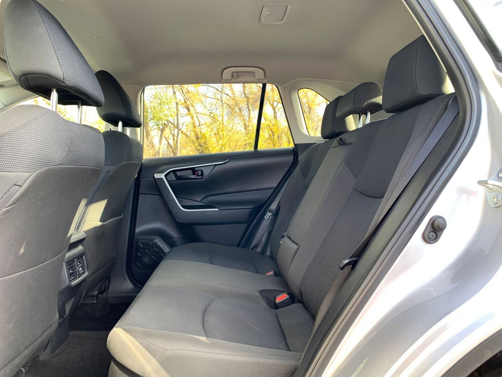 Thumbnail: 2025 Toyota RAV4 - 24