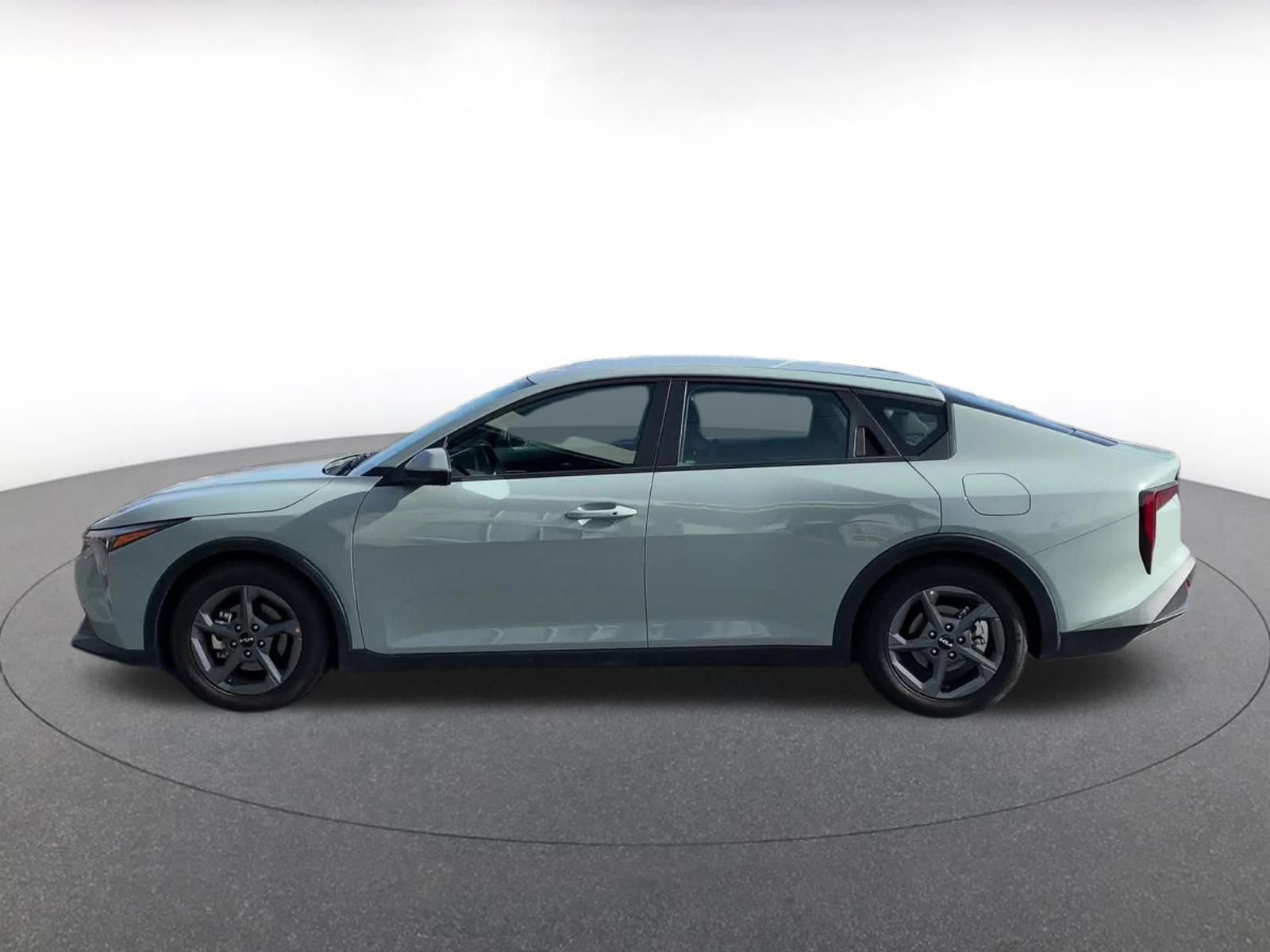 Thumbnail: 2025 Kia K4 - 9