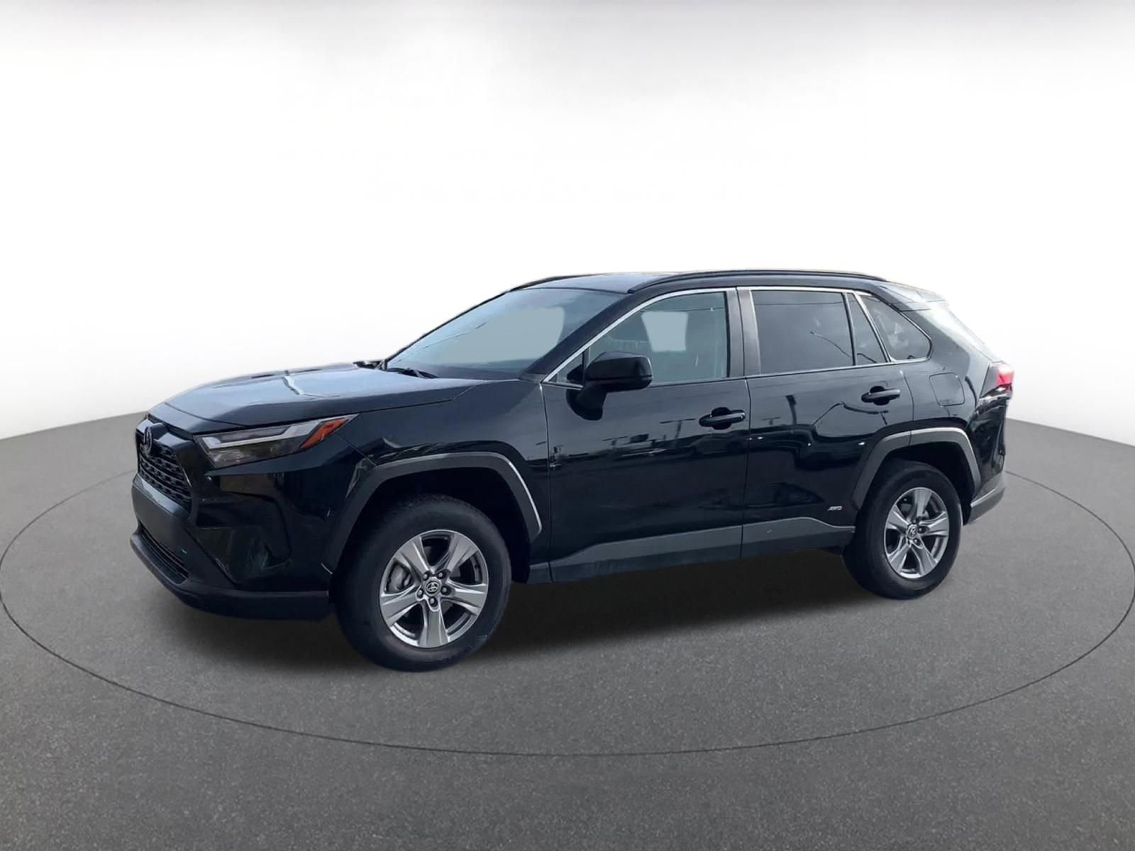 Thumbnail: 2025 Toyota RAV4 - 8