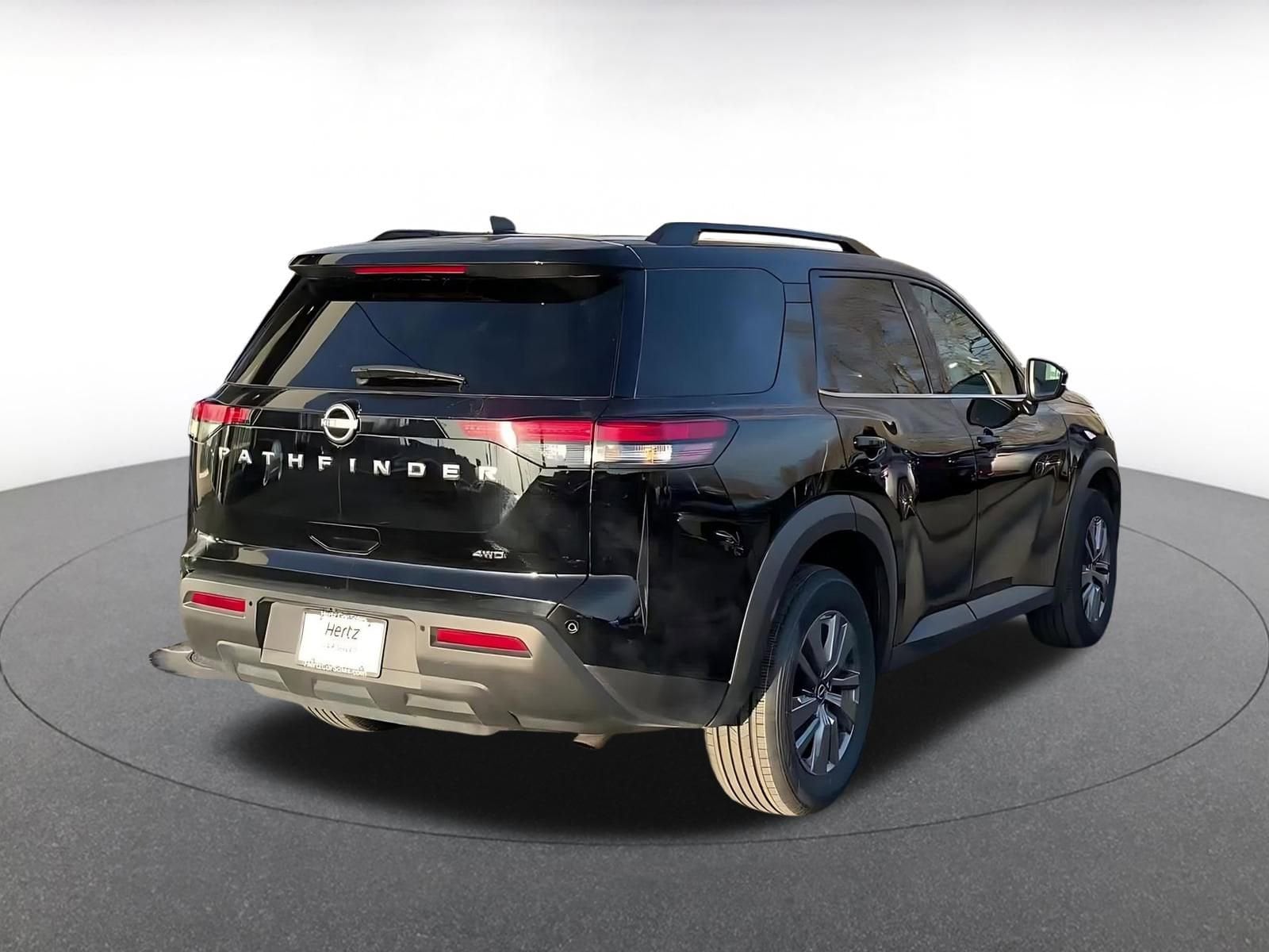 Thumbnail: 2025 Nissan Pathfinder - 14