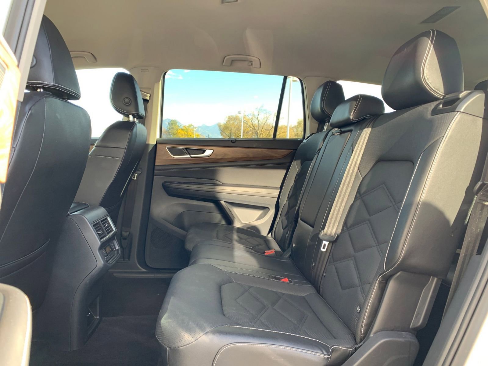 Thumbnail: 2025 Volkswagen Atlas - 25