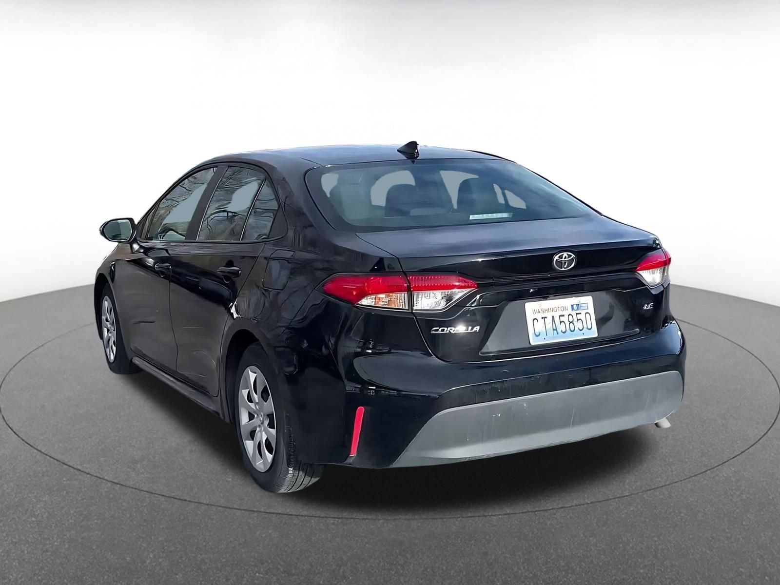 Thumbnail: 2025 Toyota Corolla - 10