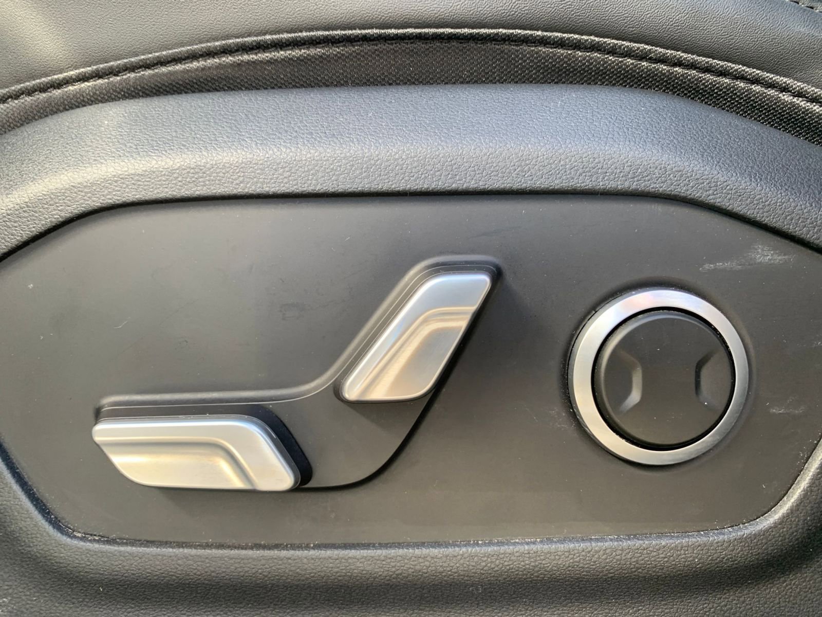 Thumbnail: 2025 Hyundai Santa Fe - 22