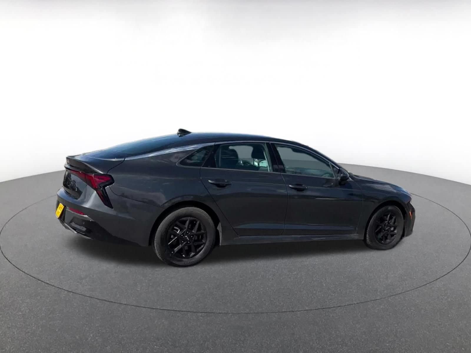 Thumbnail: 2025 Kia K5 - 12