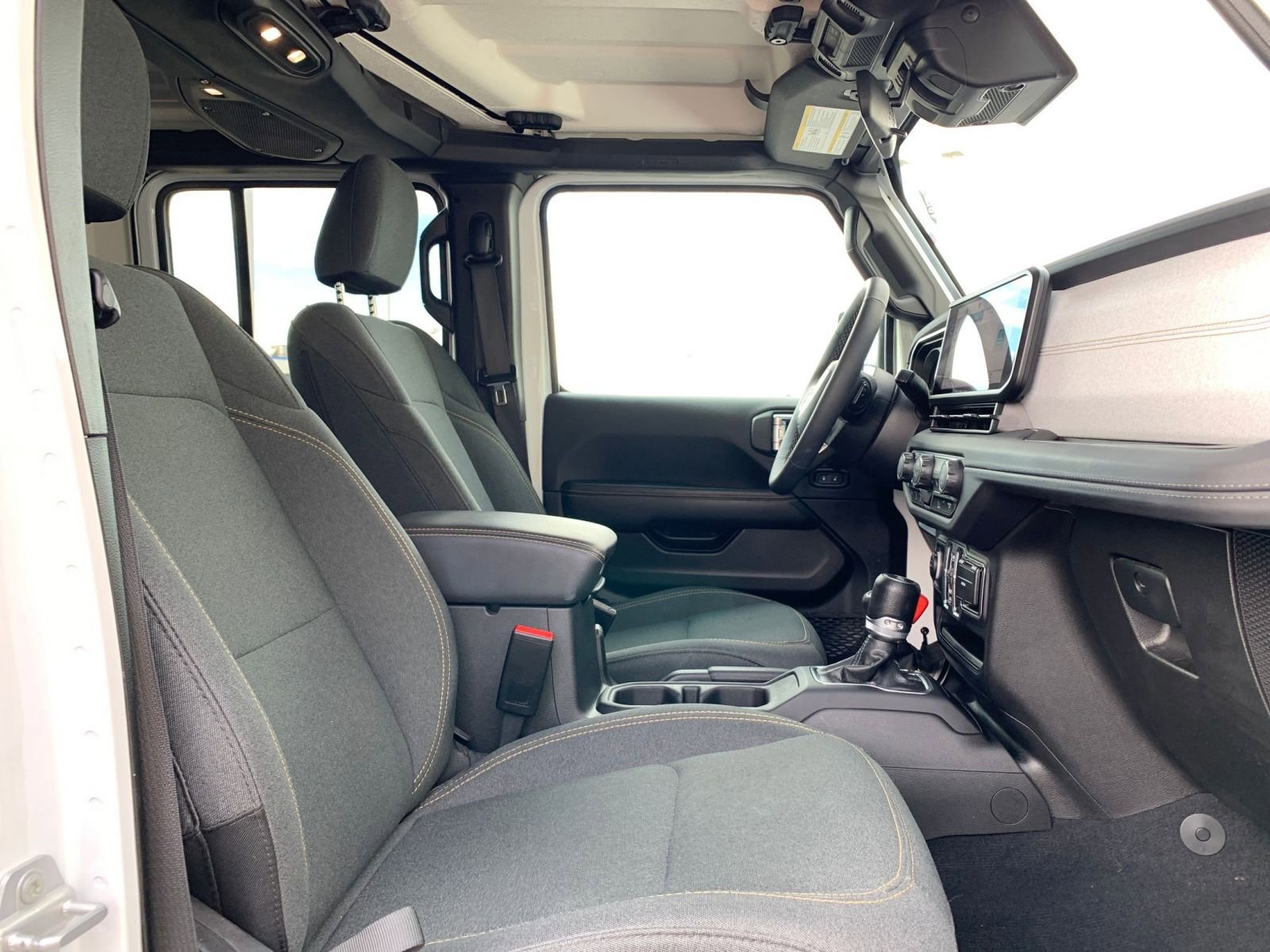 Thumbnail: 2025 Jeep Wrangler - 35